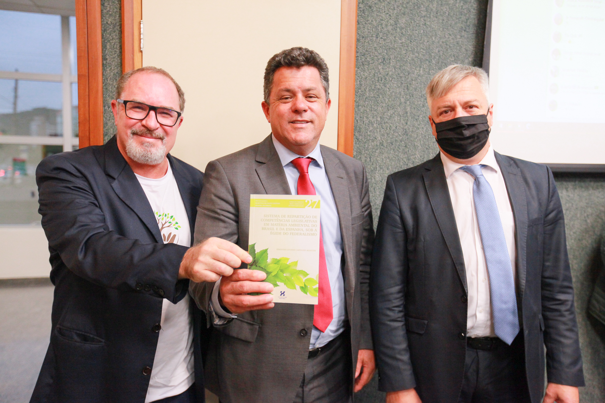 - Deputado Ivan Natz (PL)  - Deputado Fabiano da Luz (PT)