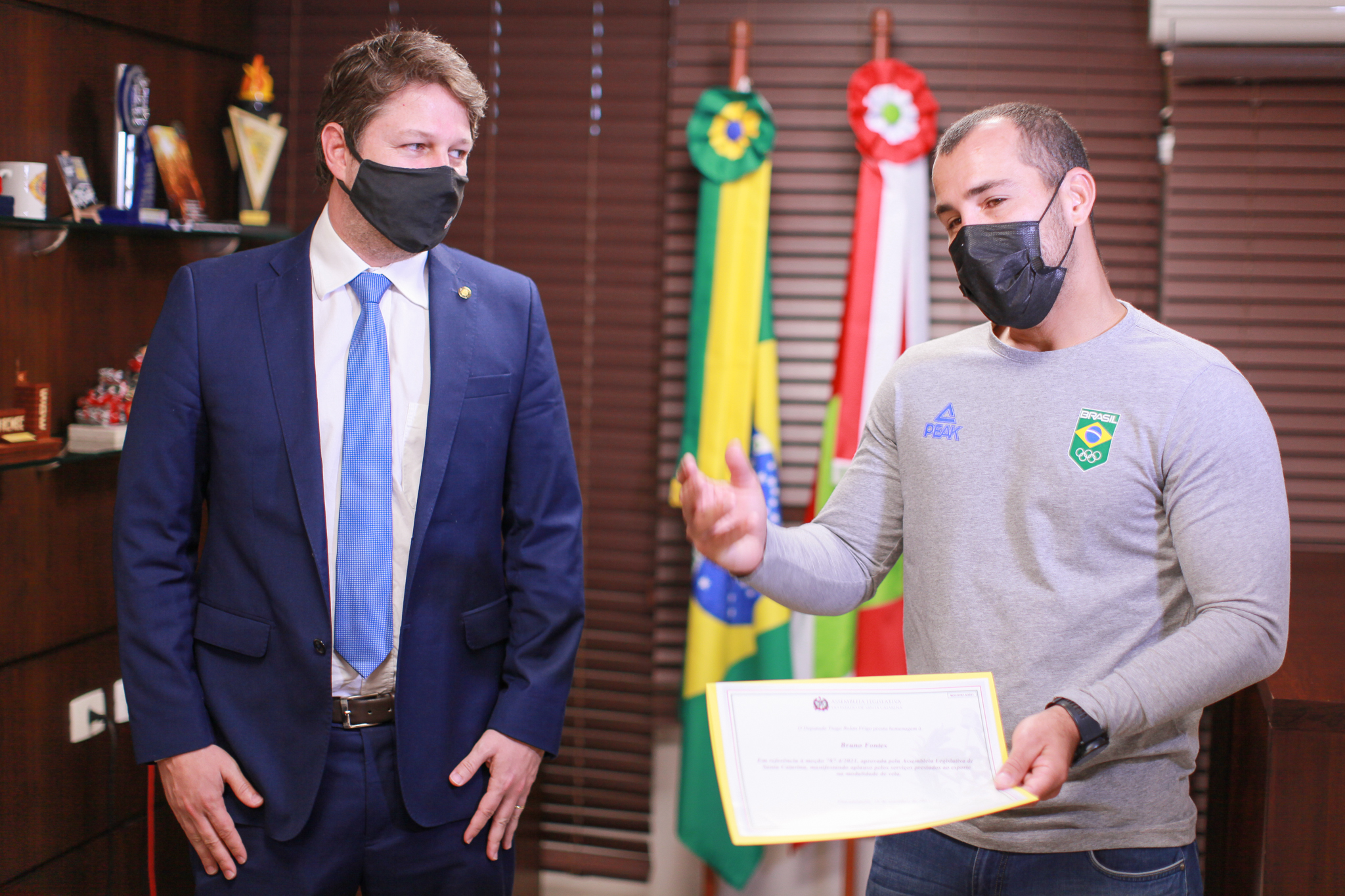 - Deputado Tiago Bolan Frigo (PSL)