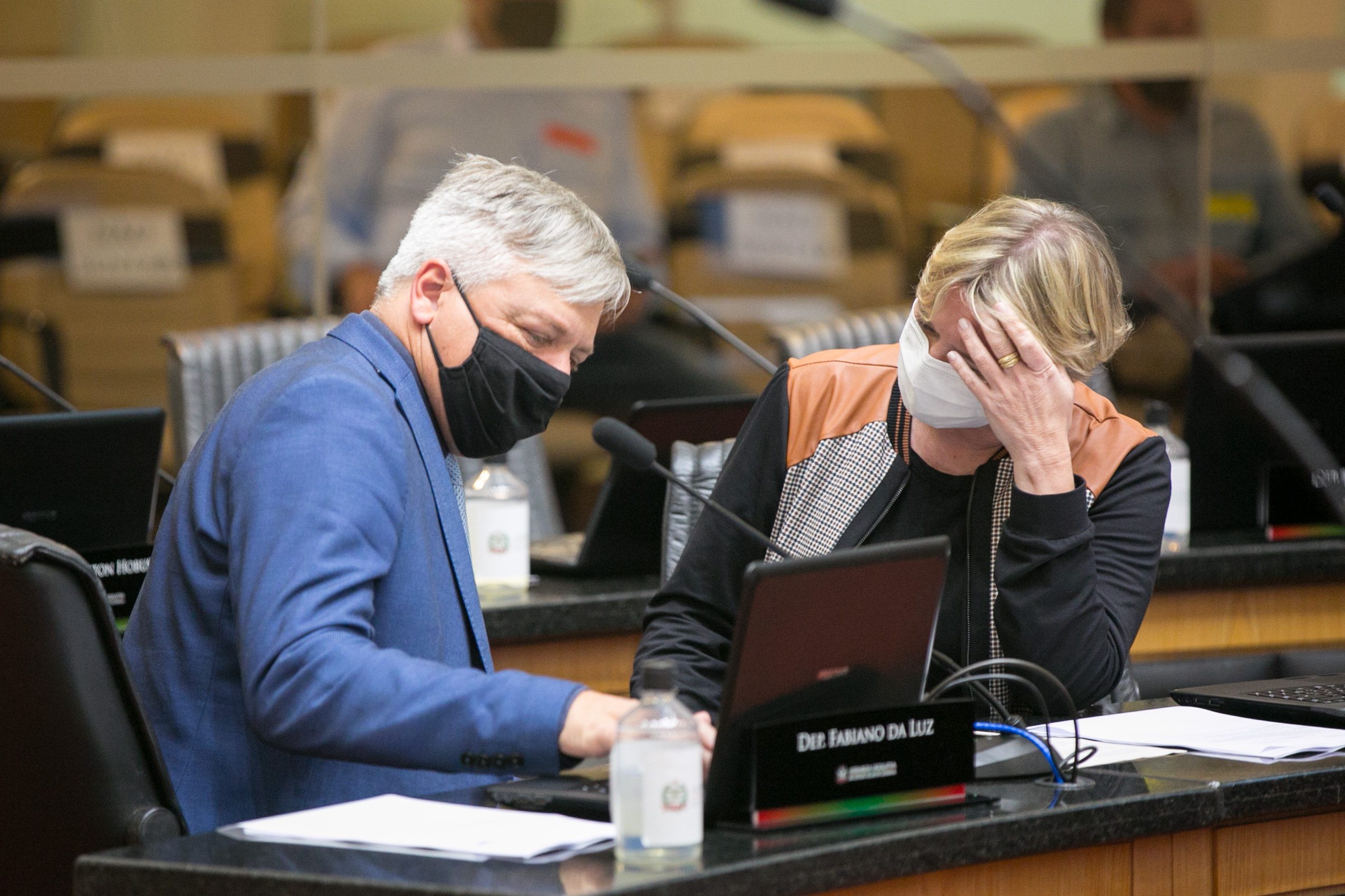 Deputado Fabiano da Luz (PT) e Deputada Luciane Carminatti (PT)