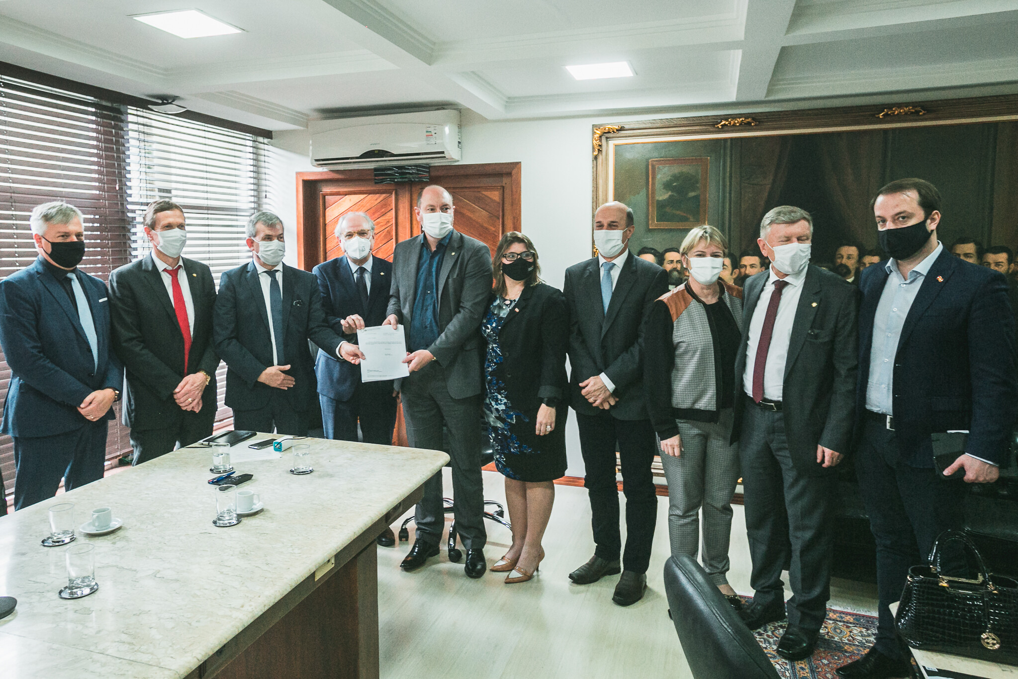 Parlamentares e integrantes do Executivo