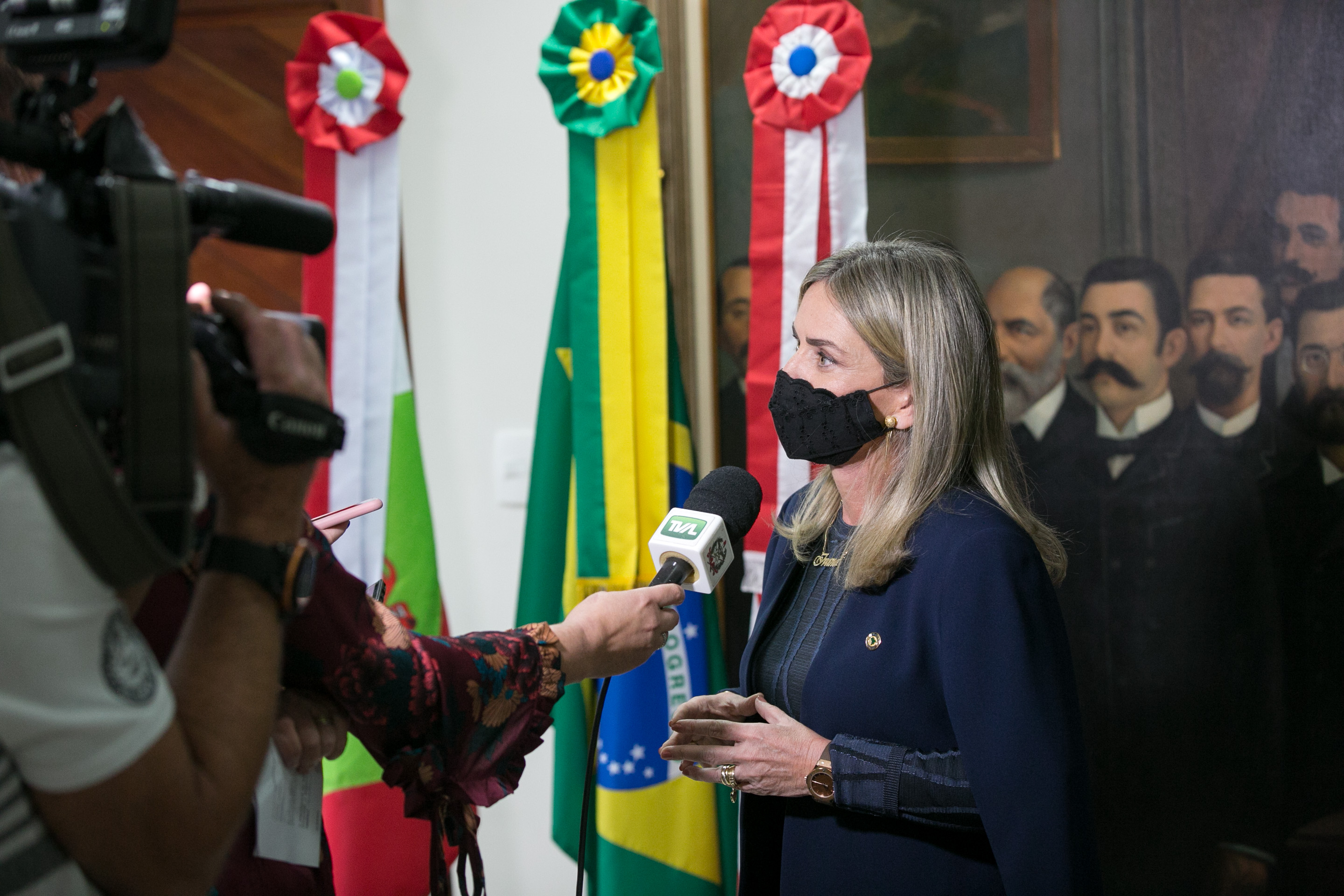 Presidente da UNALE, Deputada Ivana Bastos
