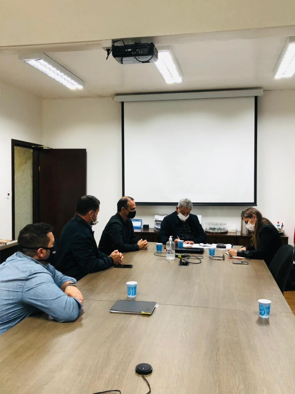 #PaulinhanaEstrada em São Francisco do Sul para atender pleitos na educação e infraestrutura