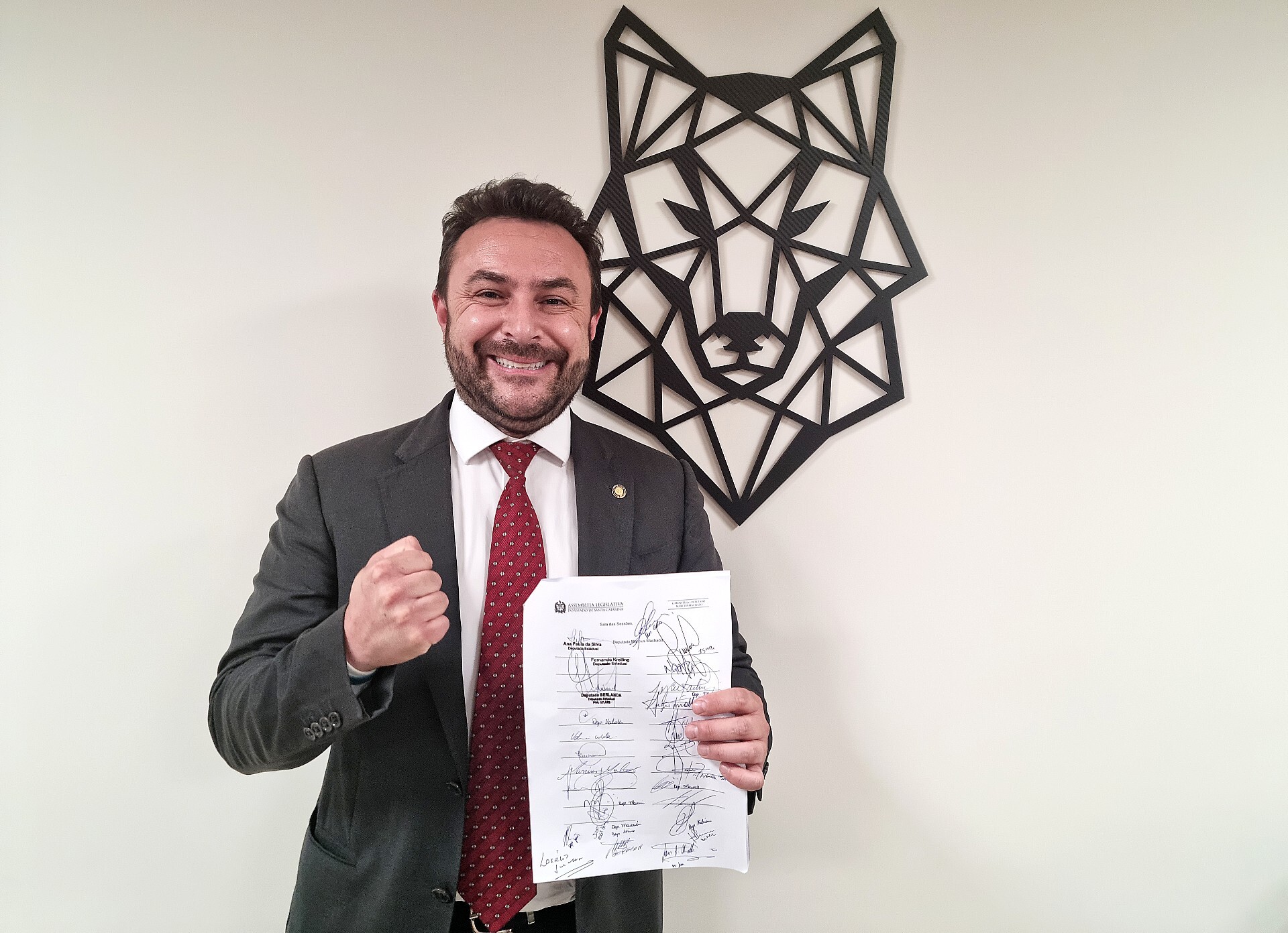 Marcius não desiste e protocola PL que proíbe corrida de cães em SC