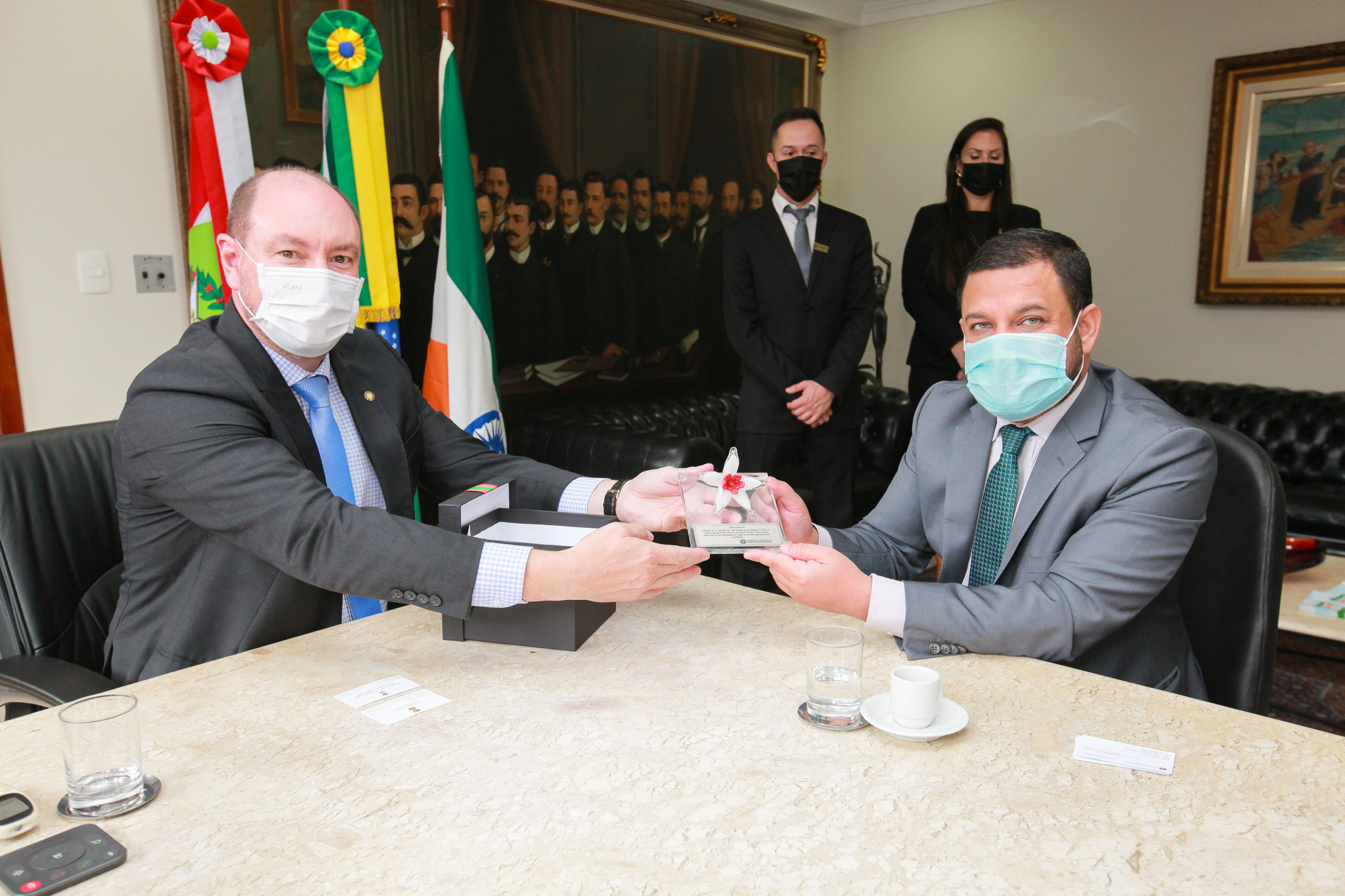 Deputado Mauro de Nadal (MDB), 
Cônsul-geral da Índia Amit Kumar Mishra
