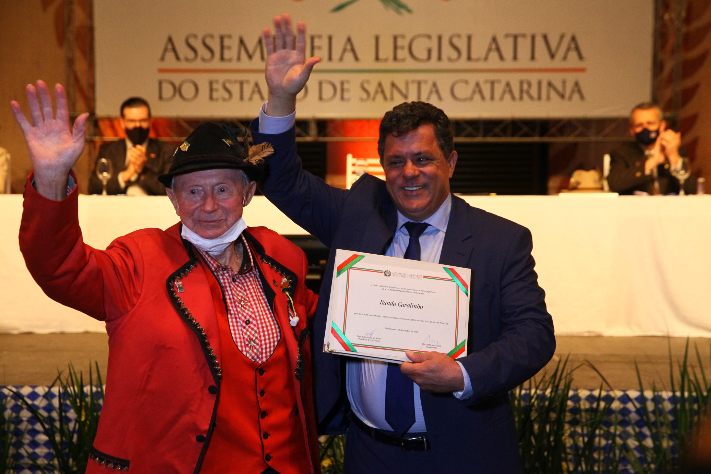 Sessão Solene Homenagem aos 37 anos de Fundação da Oktoberfest