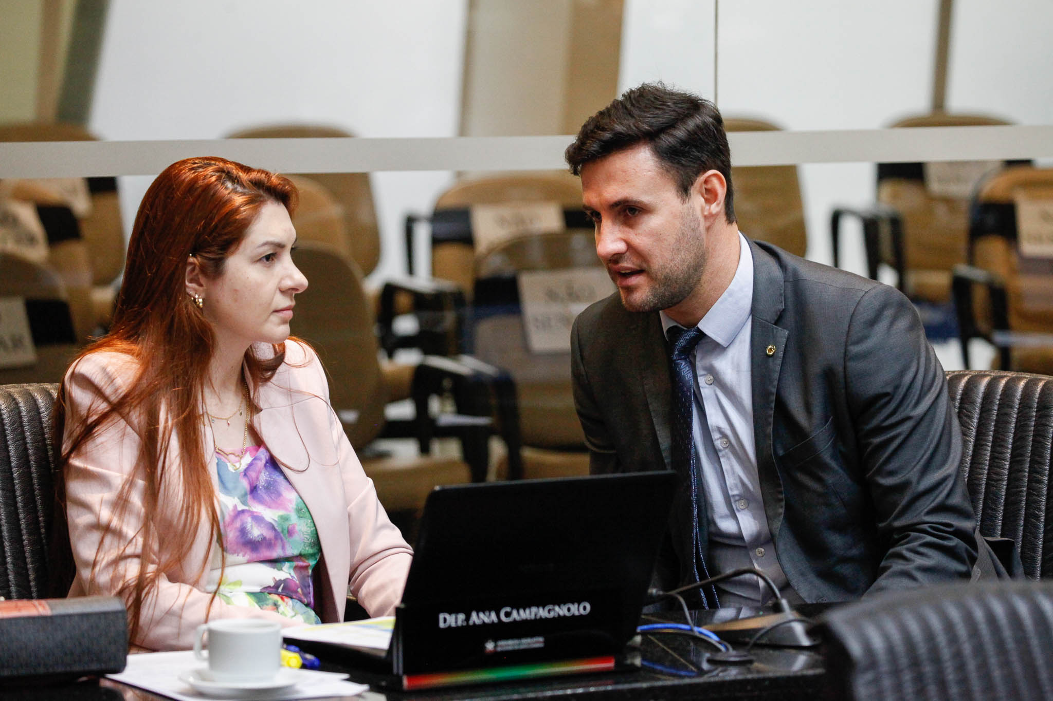 Deputada Ana Caroline Campagnolo (PSL), Deputado Felipe Estevão (PSL)