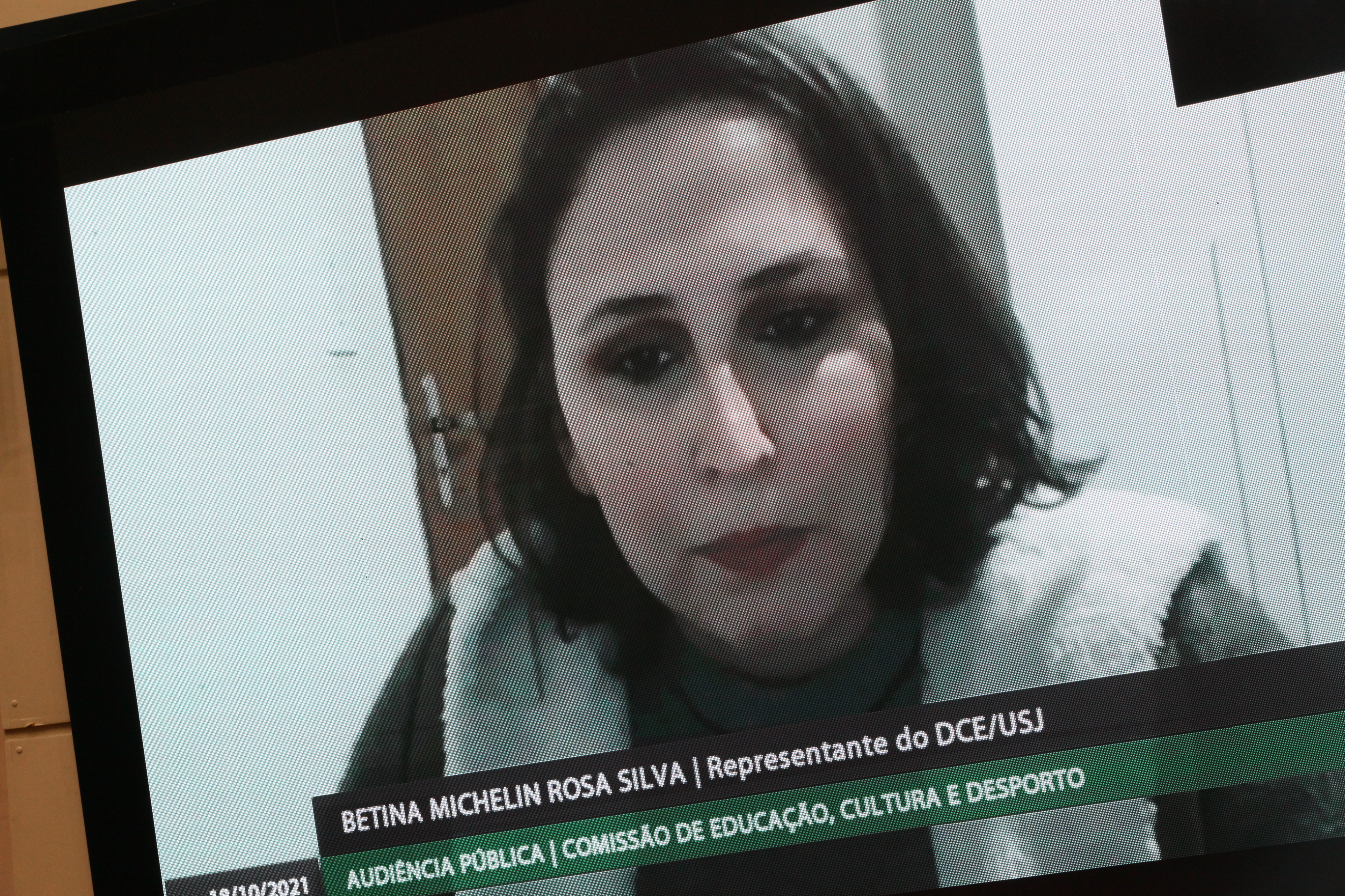 Audiência Pública Virtual/Presencial para debater a situação do não credenciamento da Universidade - Betina Michelin