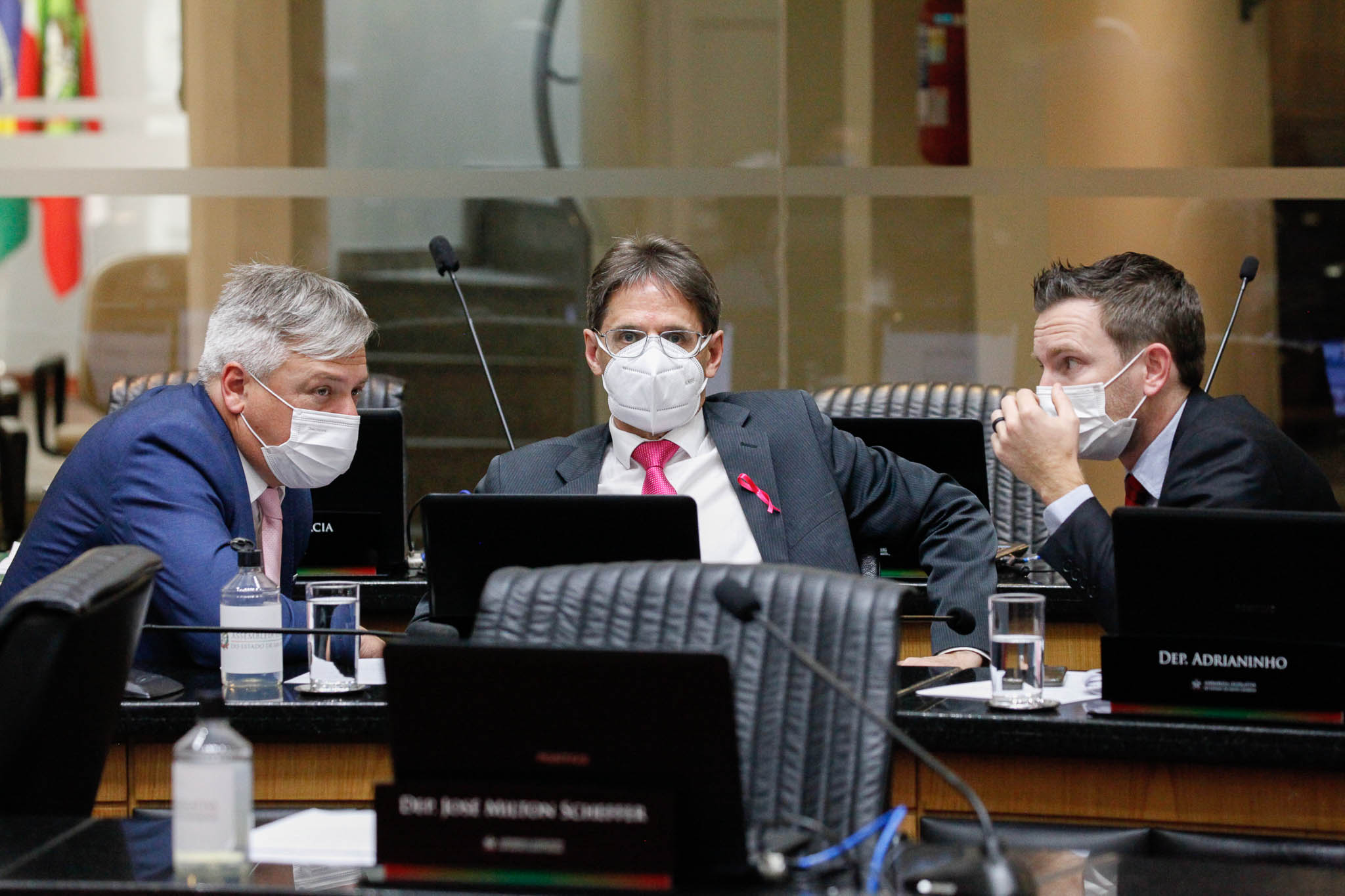 Deputado Fabiano da Luz (PT), Deputado Neodi Saretta (PT), Deputado Adrianinho (PT)