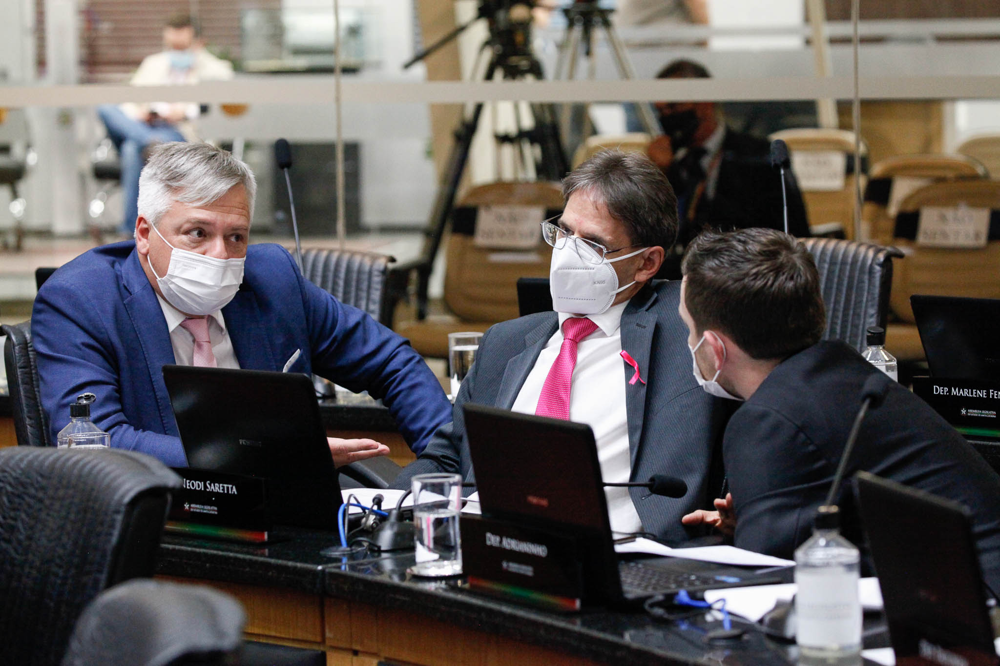 Deputado Fabiano da Luz (PT), Deputado Neodi Saretta (PT), Deputado Adrianinho (PT)