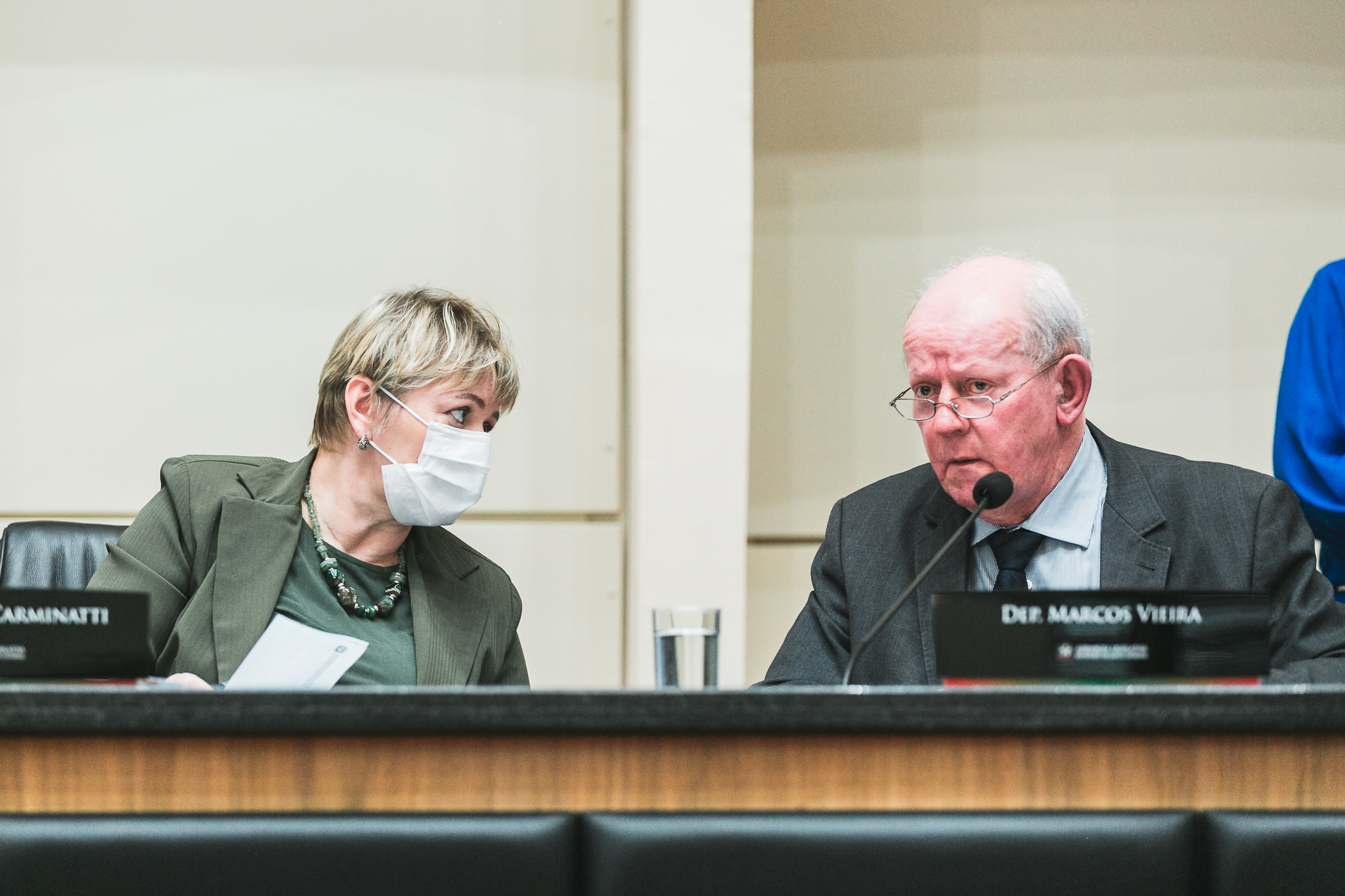 Deputado Marcos Vieira (PSDB) -  Deputada Luciane Carminatti (PT)