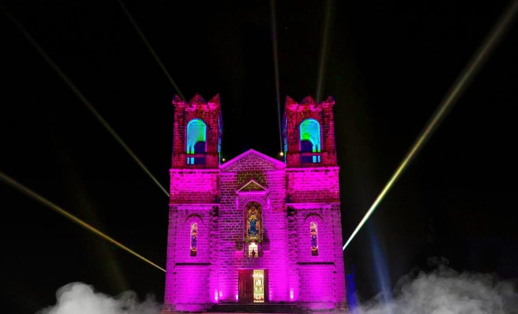 São Joaquim testa a iluminação da Igreja Matriz, fruto de emenda de Paulinha