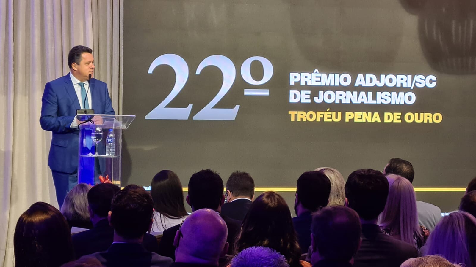 Deputado Naatz destaca importância dos jornais regionais de SC