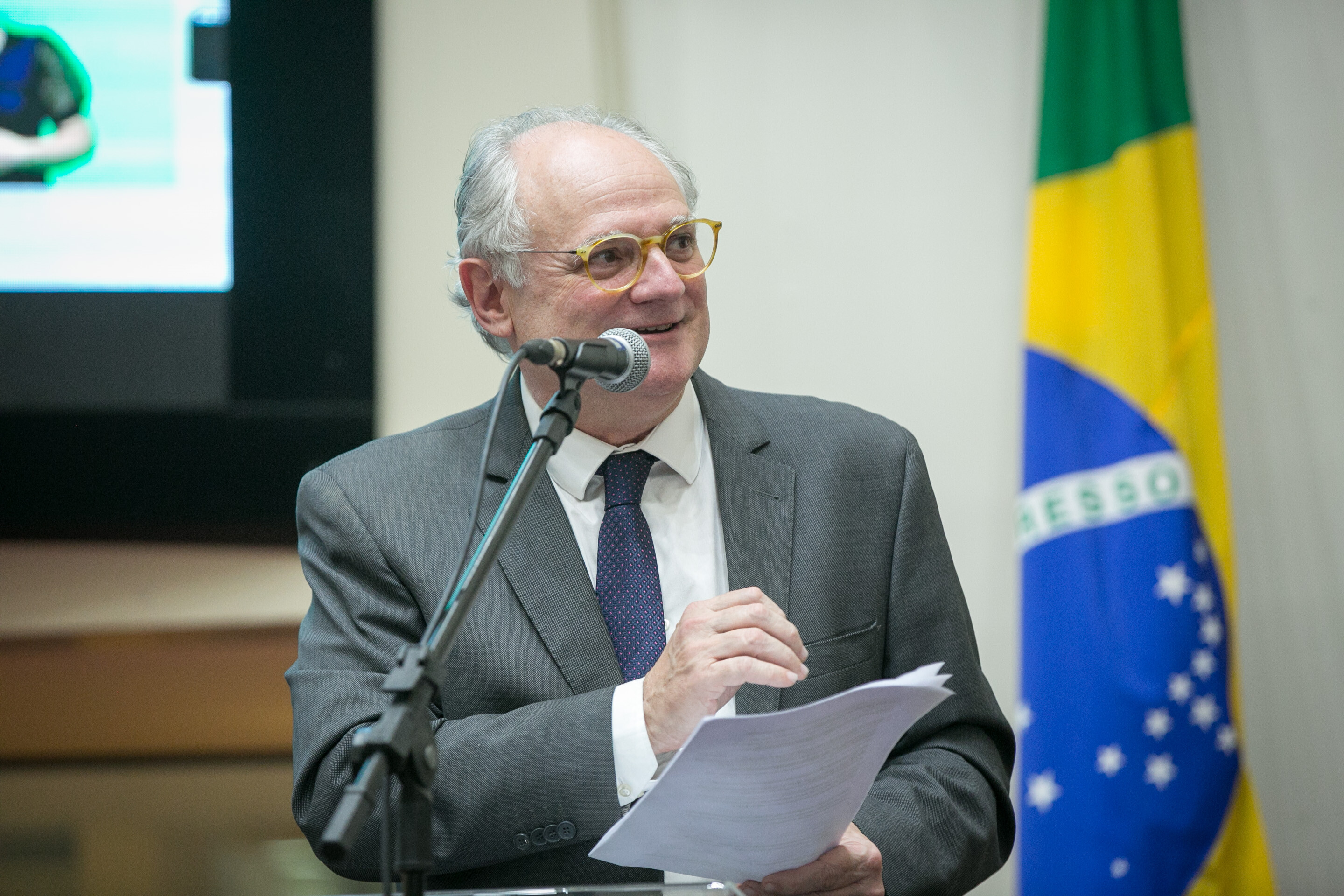 Dr. Vicente pede respeito às crianças e destaca Dia de Nossa Senhora Aparecida