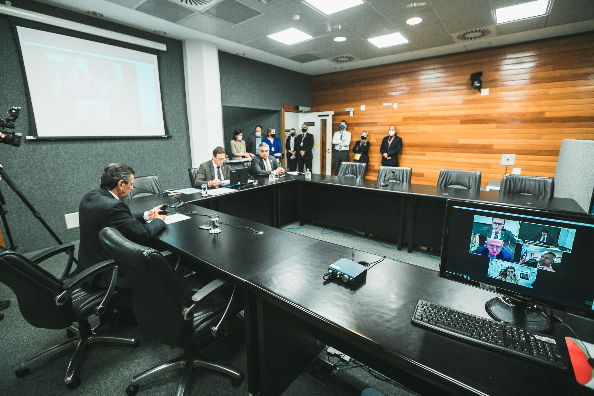 PLC que prevê reajuste a categorias da segurança pública apto para votação