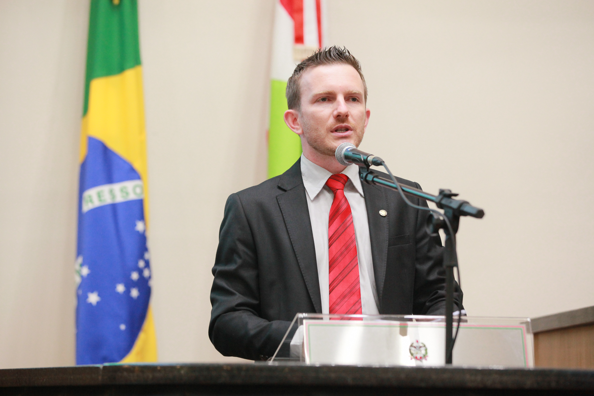 - Deputado Adrianinho (PT)