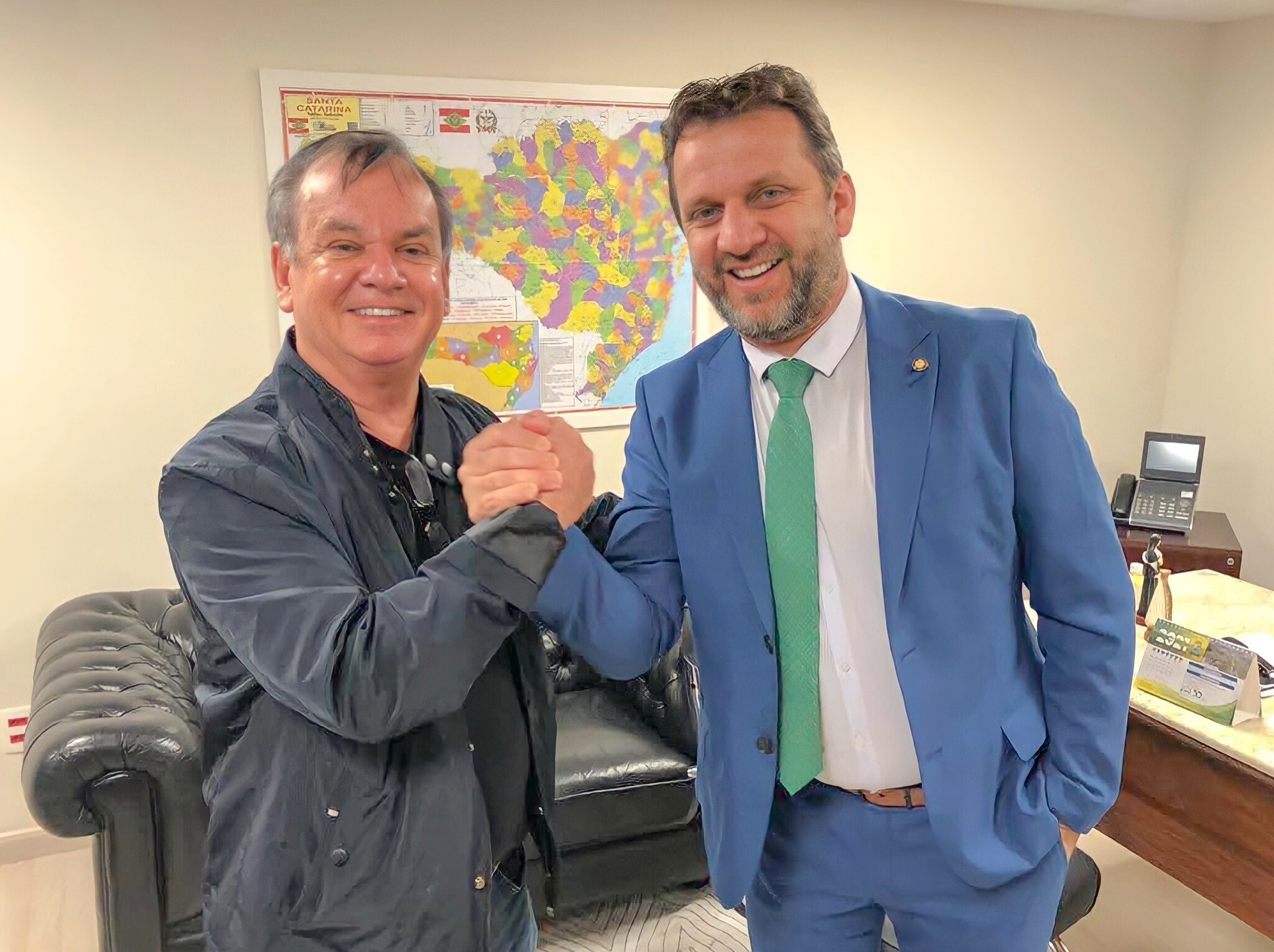 Jerry irá homenagear deputado Peninha em sessão solene