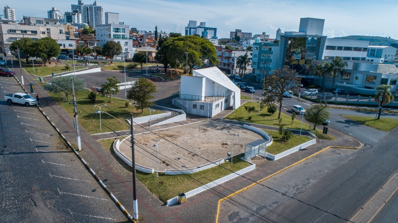 Um grande presente para Lages: mais parques nas praças da cidade