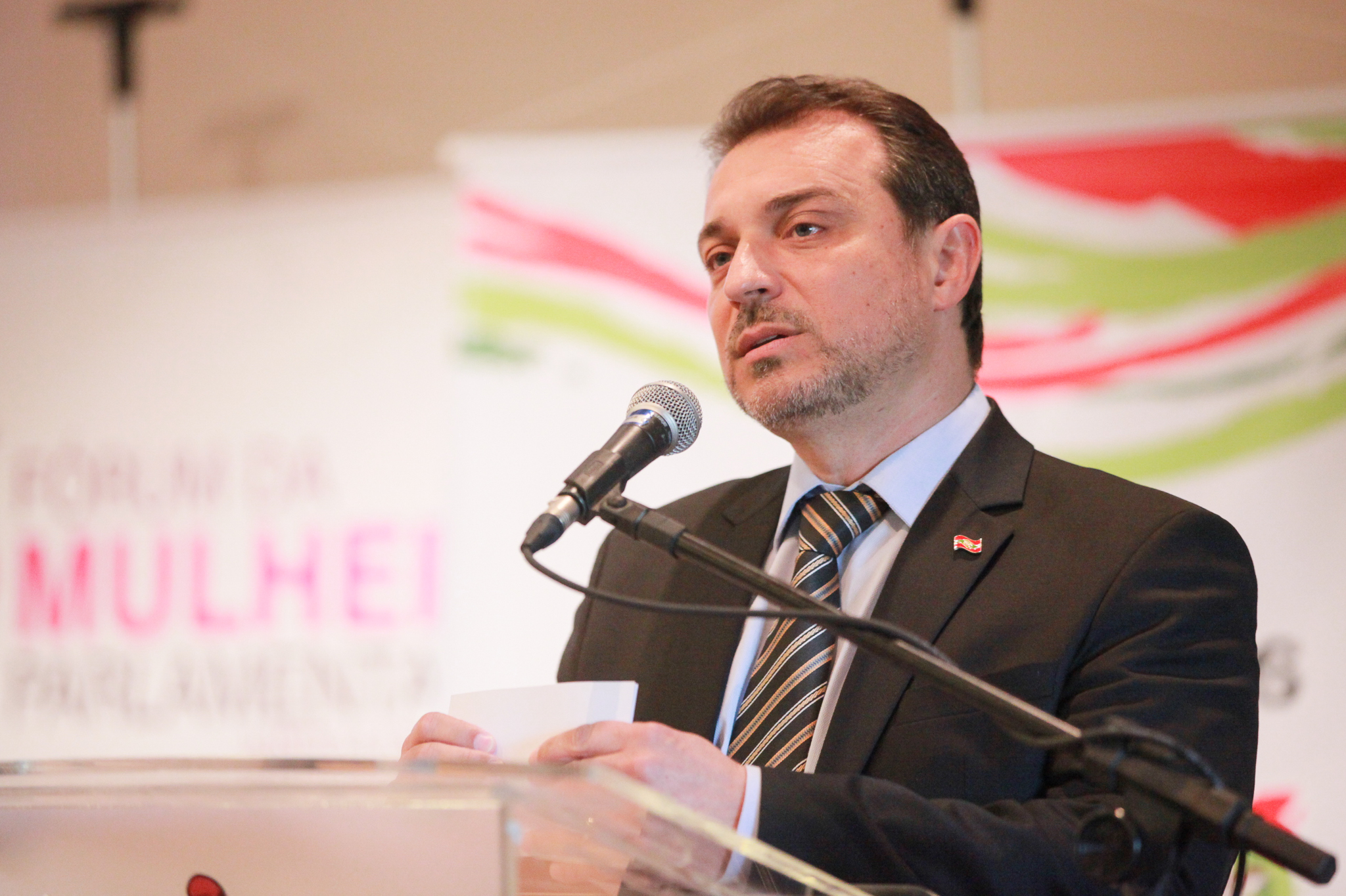 Governador Carlos Moisés (sem partido)