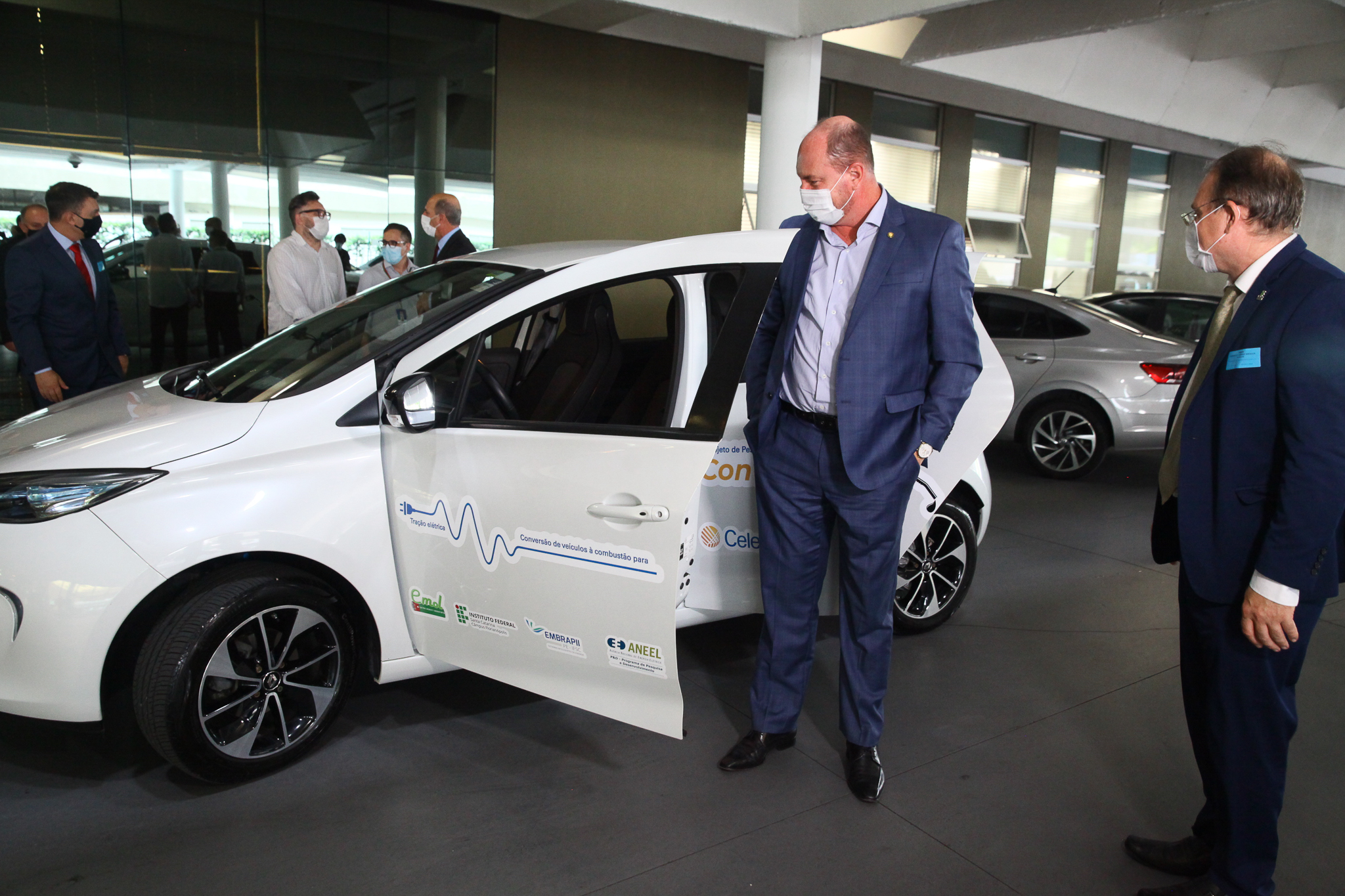 Carro Elétrico - Assinatura de Termo de Cooperação Técnica entre Ifisc e Alesc