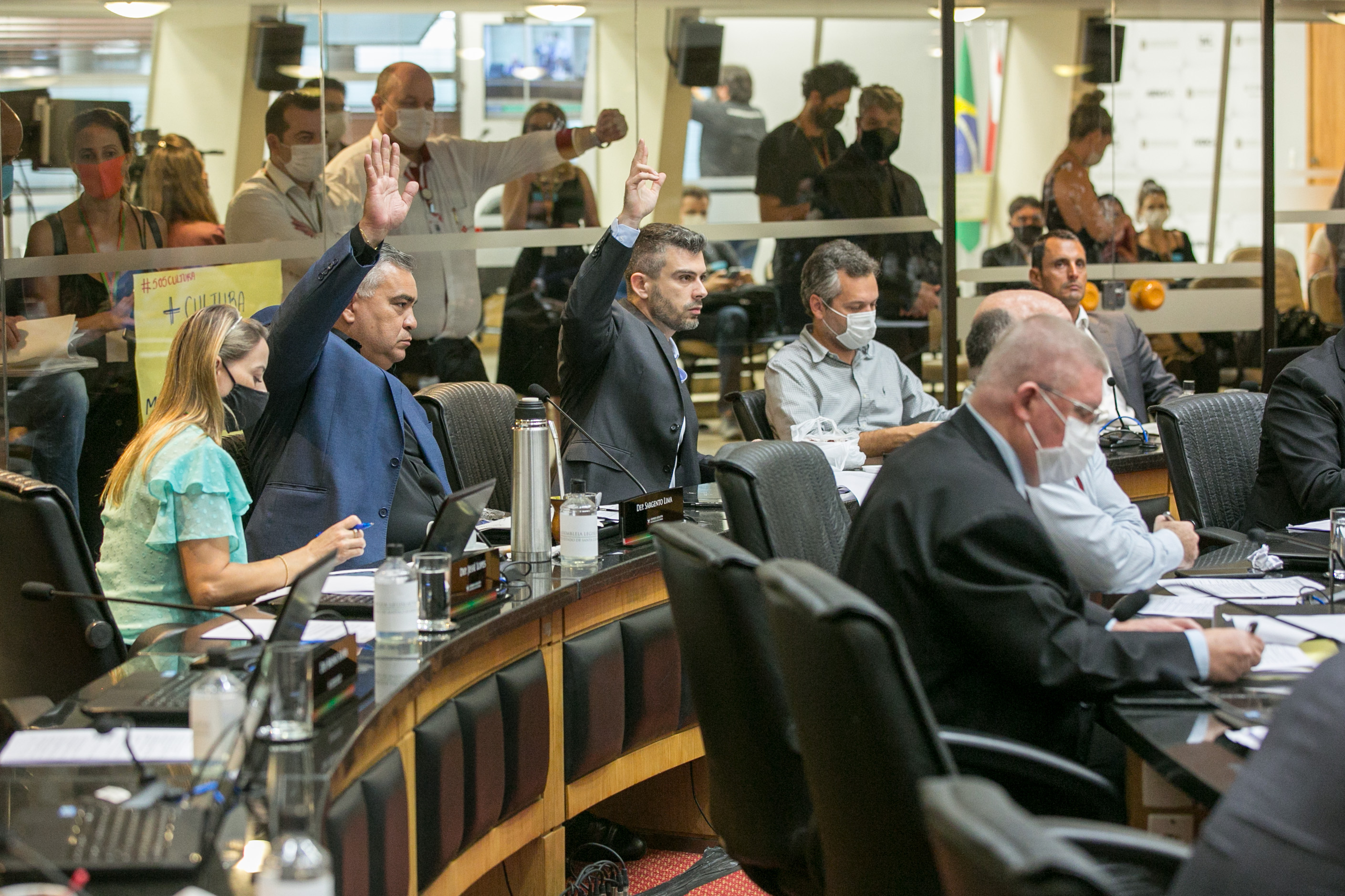Deputado Sargento Lima (PL) e Deputado Bruno Souza (NOVO)