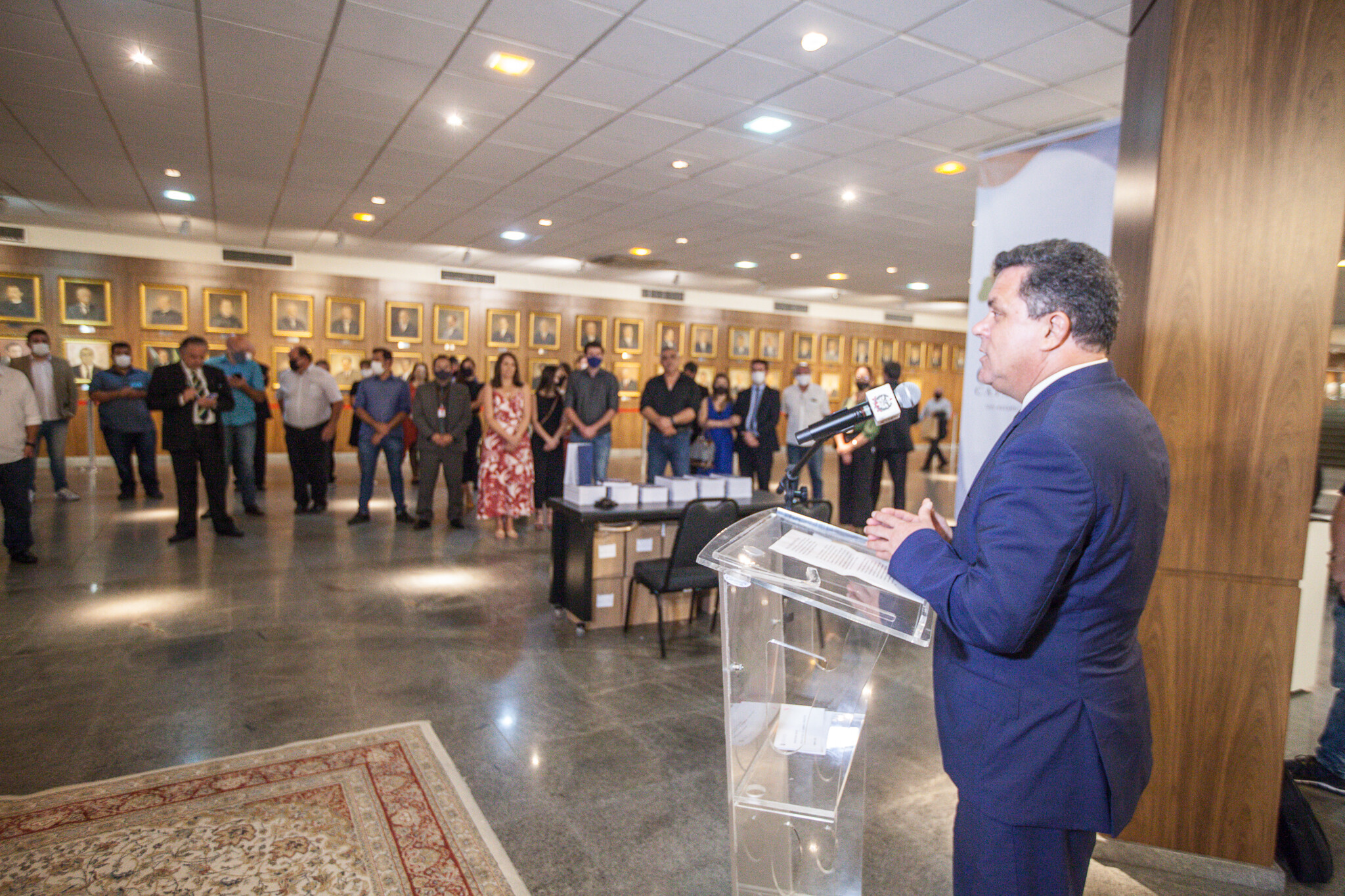 Deputado Ivan Naatz fala aos presentes