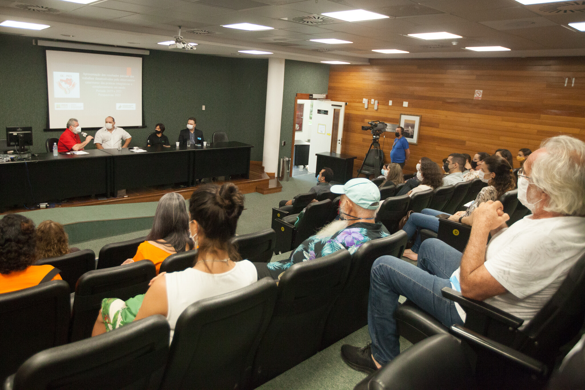 Evento realizado na Alesc tratou de terapias como homeopatia, naturologia e acupuntura