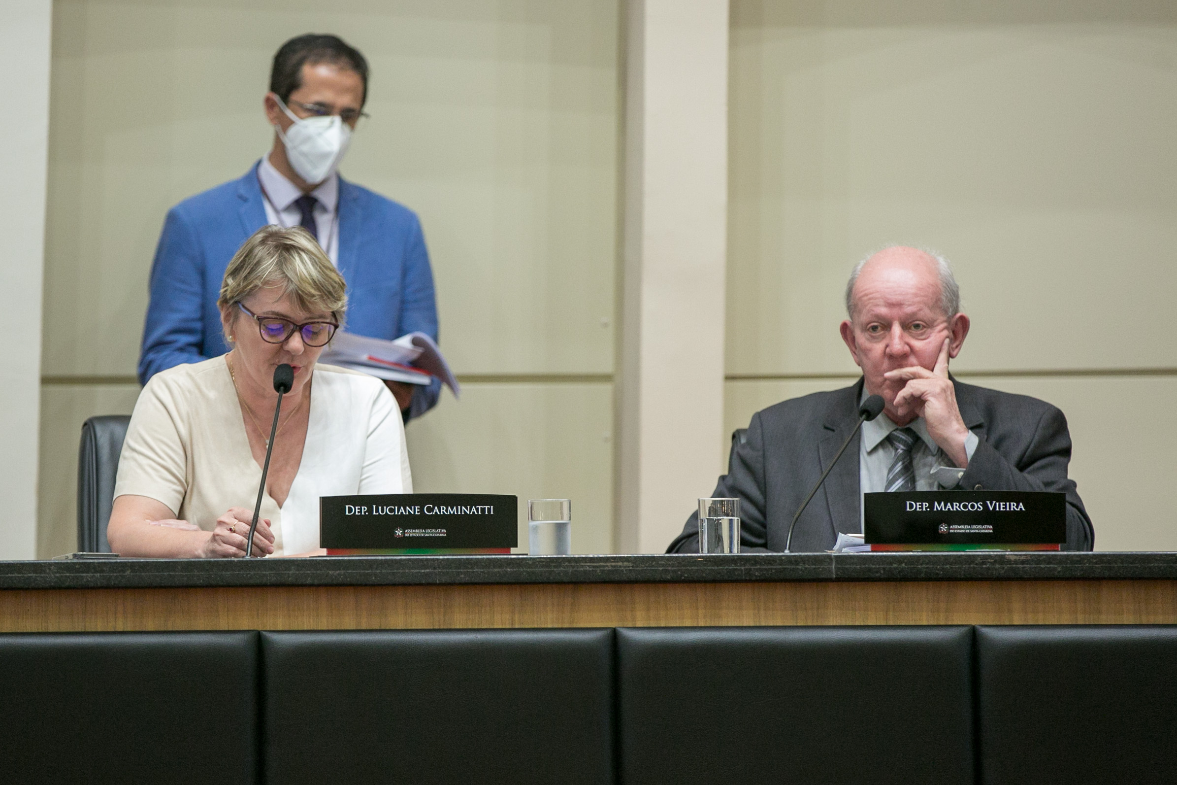 Deputada Luciane Carminatti (PT) e Deputado Marcos Vieira (PSDB)