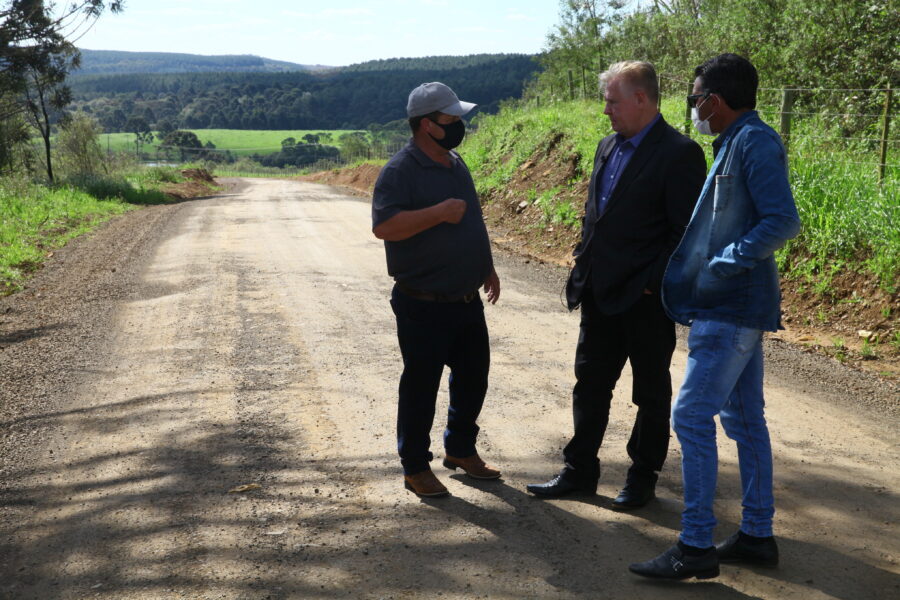 Deputado garantiu R$ 250 mil para pavimentar acesso da Penitenciária da Região de Curitibanos à BR-116 e sensibilizou governo a pavimentar trecho entre a UFSC de Curitibanos e São Cristóvão do Sul