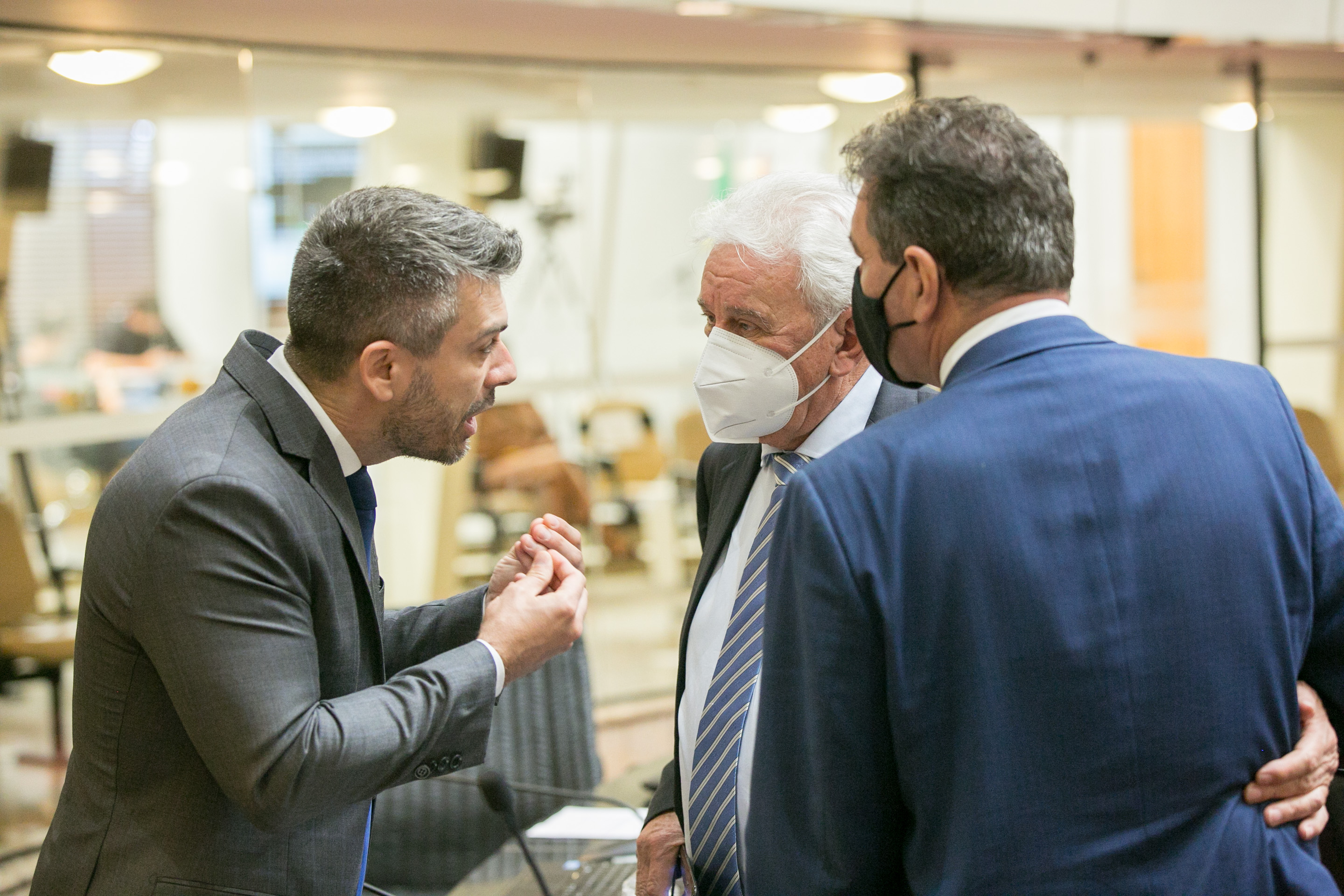 Deputado Bruno Souza (NOVO), Deputado Moacir Sopelsa (MDB) e Deputado Valdir Cobalchini (MDB)