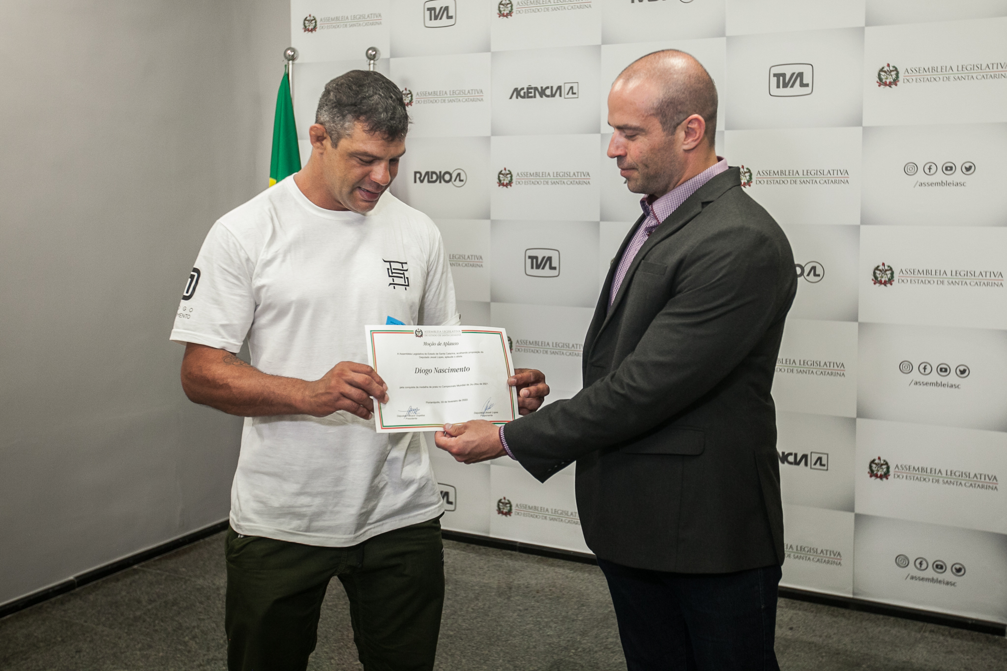 Diogo Nascimento, atleta medalha de prata no Campeonato Mundial de Jiu-Jitsu 2021.