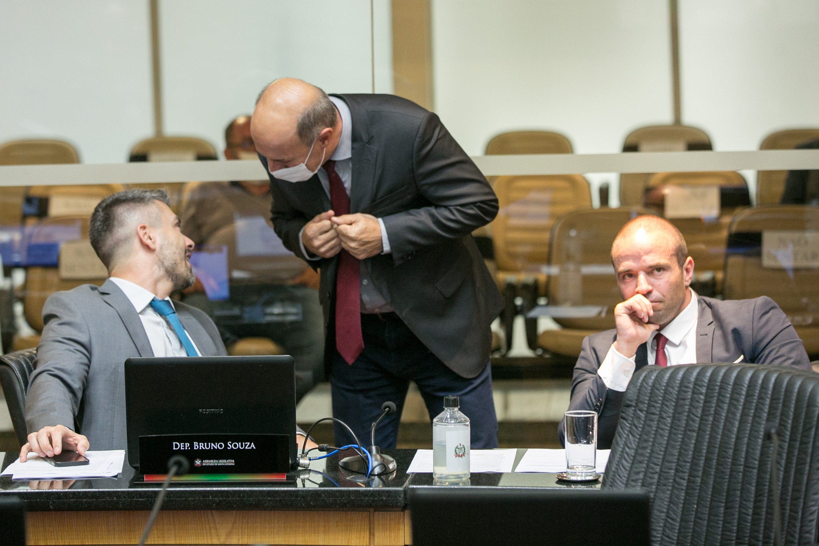 Deputado Bruno Souza (NOVO), Deputado José Milton Scheffer (PP) e Deputado Jessé Lopes (PSL)