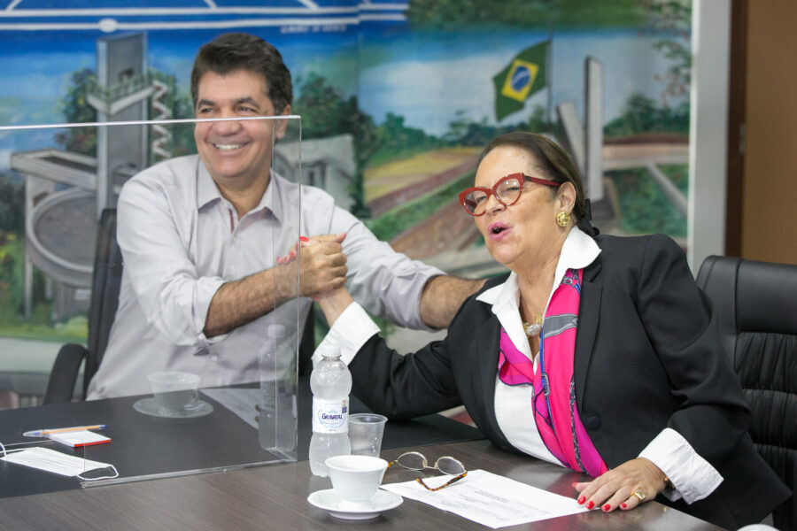 Com o prefeito de Criciúma, Clésio Salvaro: atenção e recursos para o município
