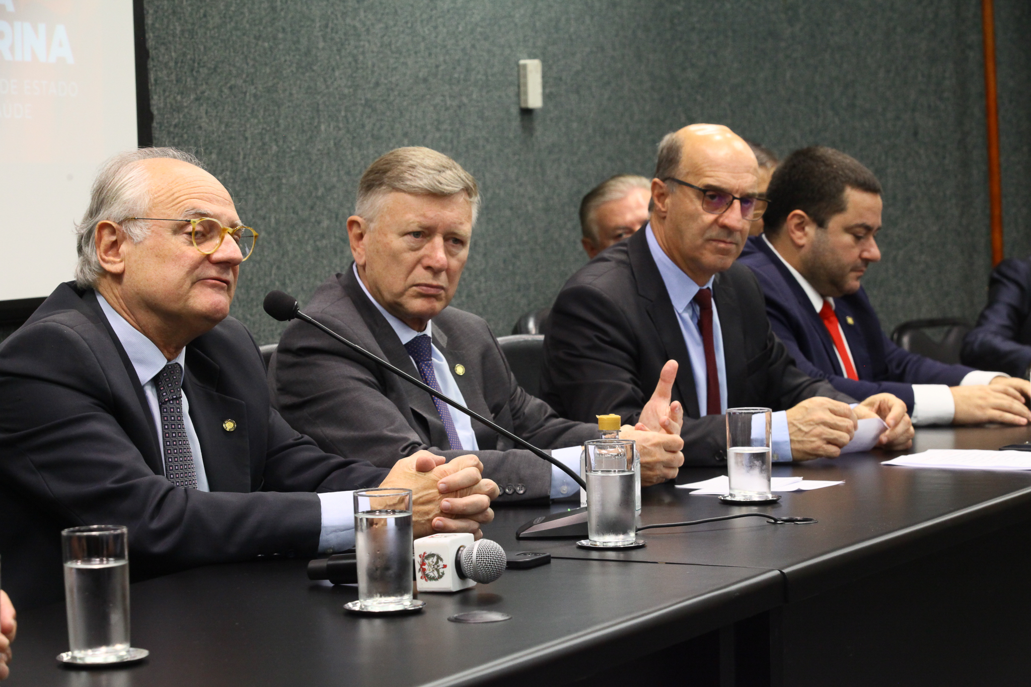 Reunião de Instalação da Frente Parlamentar em Defesa da Saúde Catarinense
