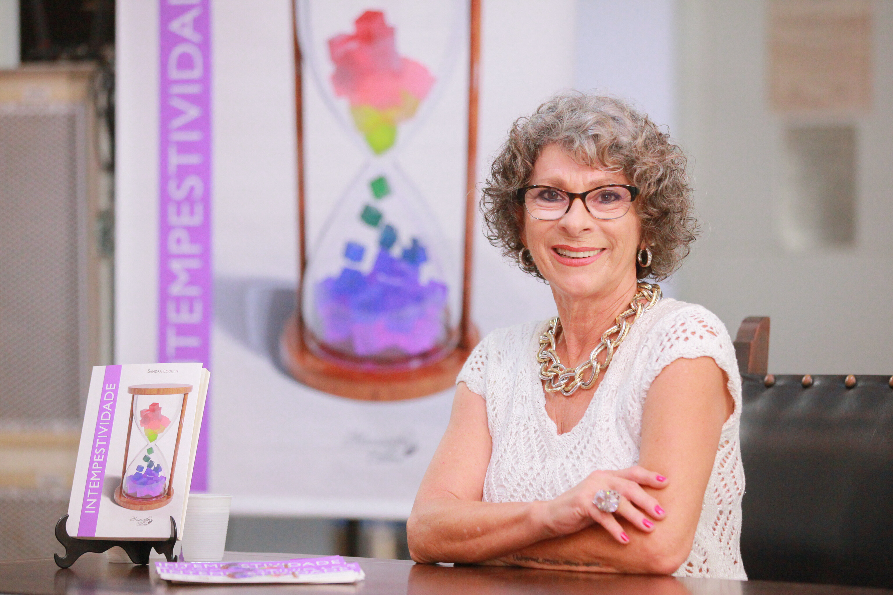 Sandra Lodetti é autora do romance “Intempestividade”, lançado nesta quarta-feira, dentro do Mês da Mulher na Alesc