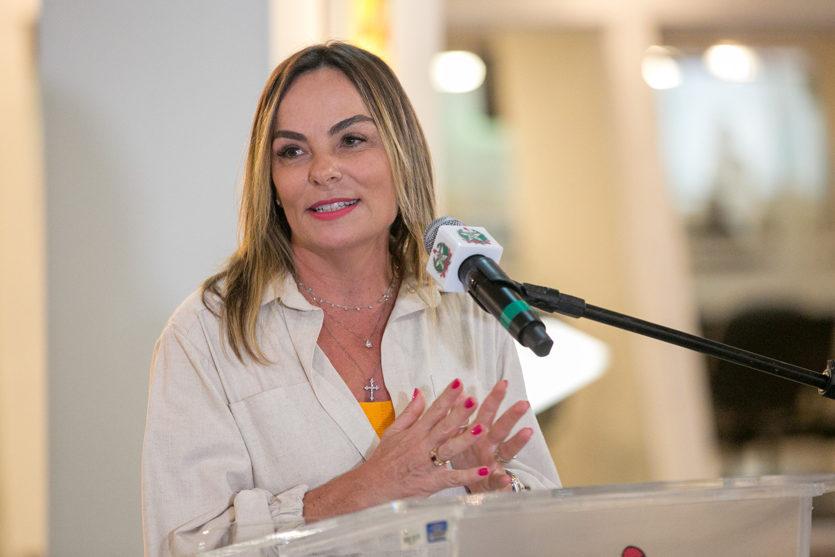 Autora Ana Blasi