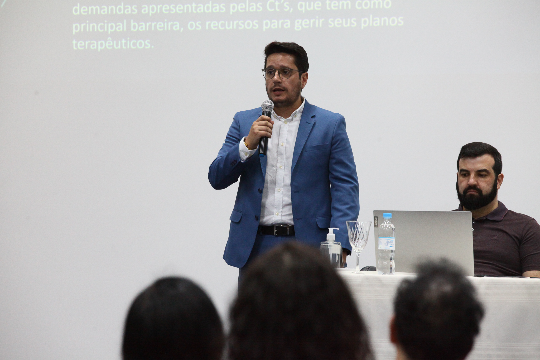 Palestra - Mulher e o Drama das Drogas na Família e Sociedade - Ramiro Boni