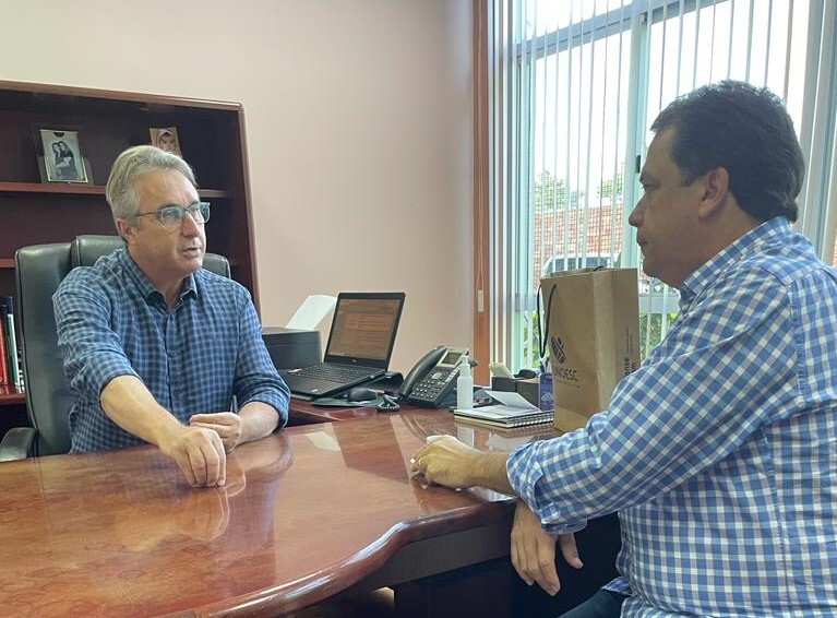 Minotto discute aperfeiçoamento do Programa Uniedu na Unoesc