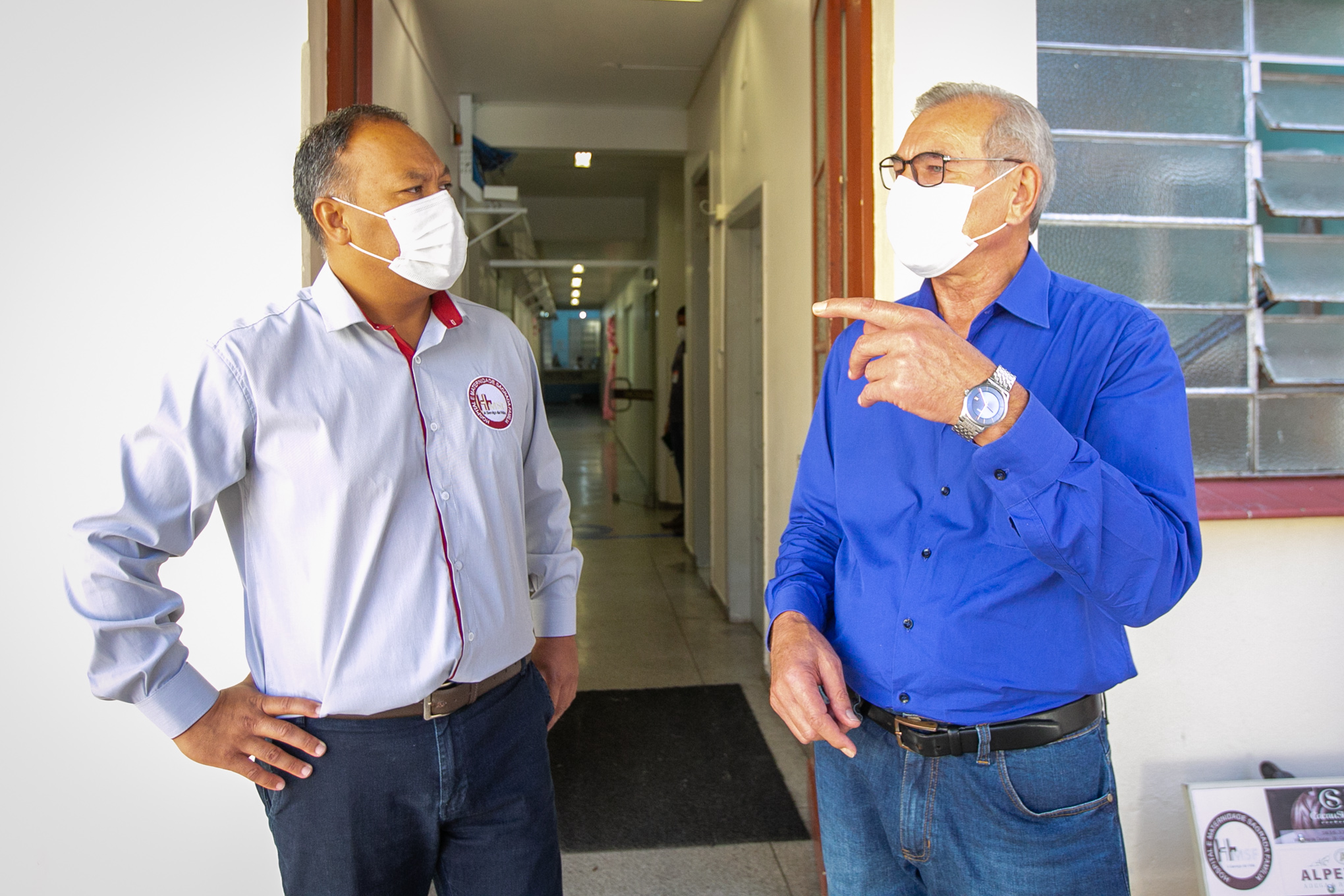 Deputado Silvio Dreveck (PP) e diretor-geral do Hospital e Maternidade Sagrada Família, Oscar Fernandes Júnior