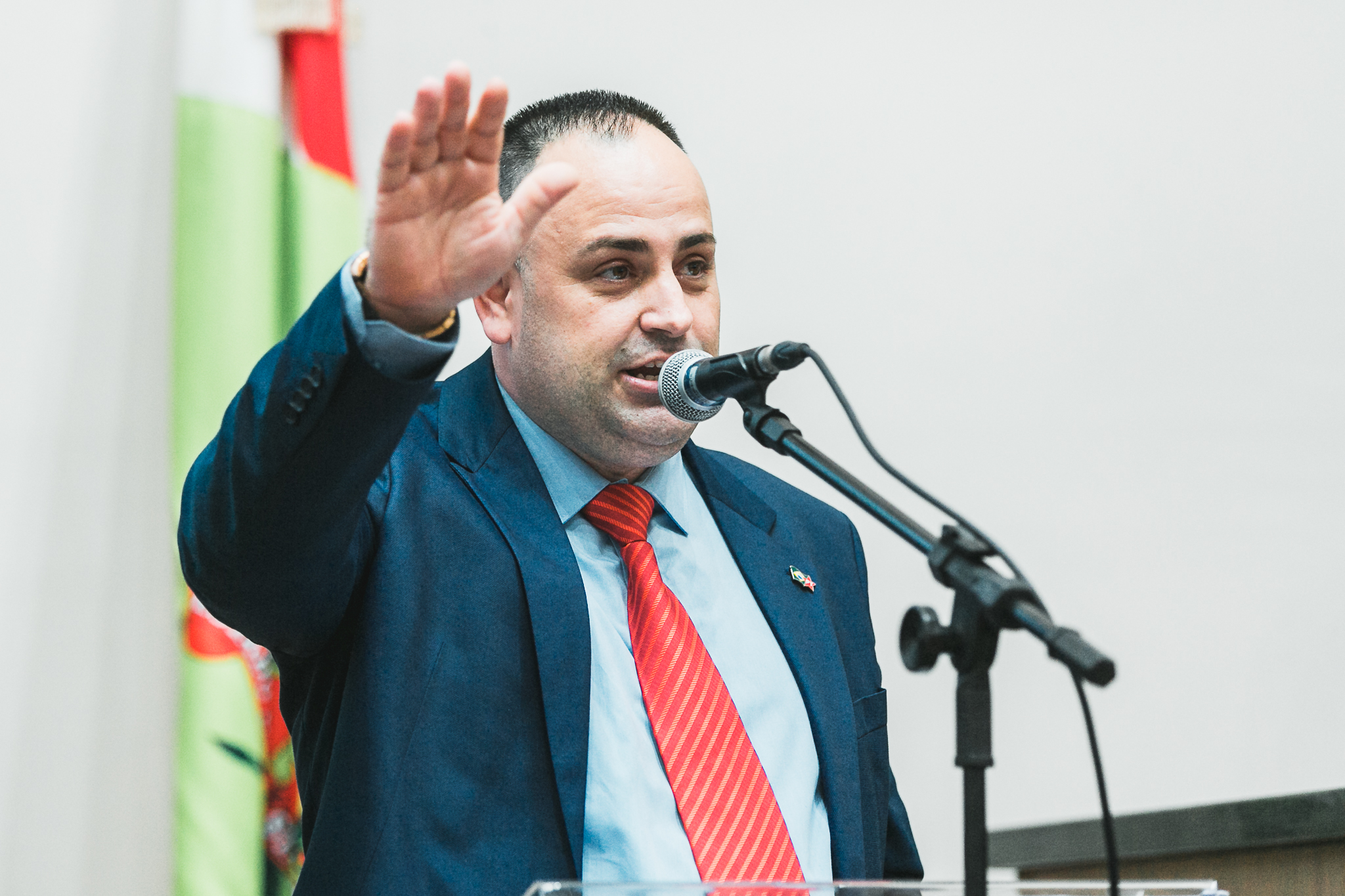 Posse – Adriano Pereira (PT) toma posse