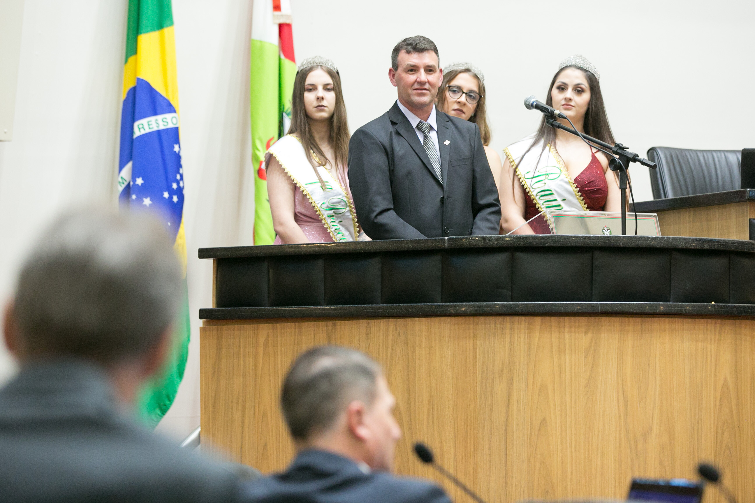 Comitiva de Abdon Batista ocupou a tribuna da Alesc para divulgar a festa em comemoração aos 33 anos de emancipação do município