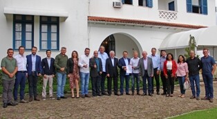 Assinado convênio para asfaltar estrada do Ribeirão da Erva