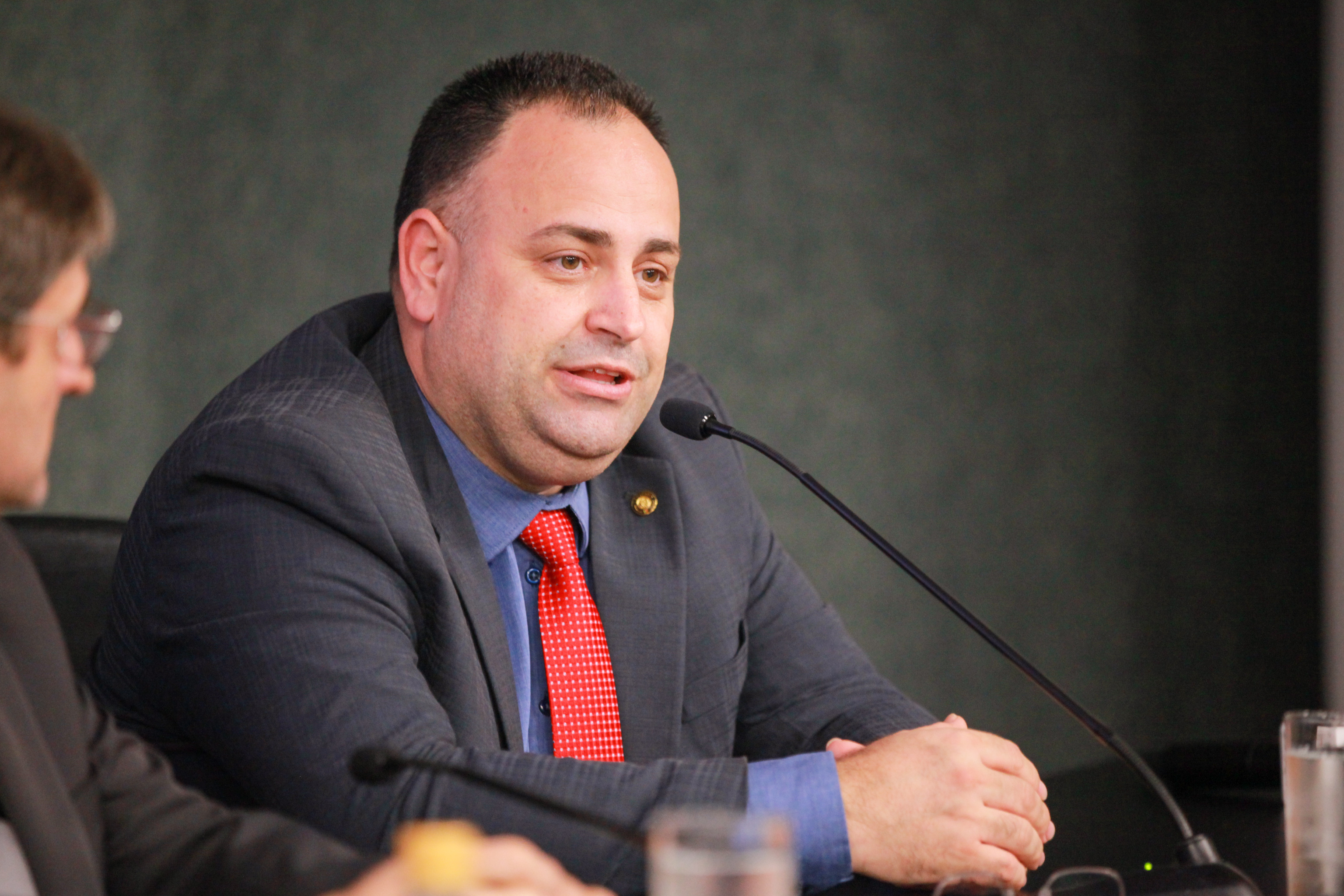 - Deputado Adriano Pereira (PT)