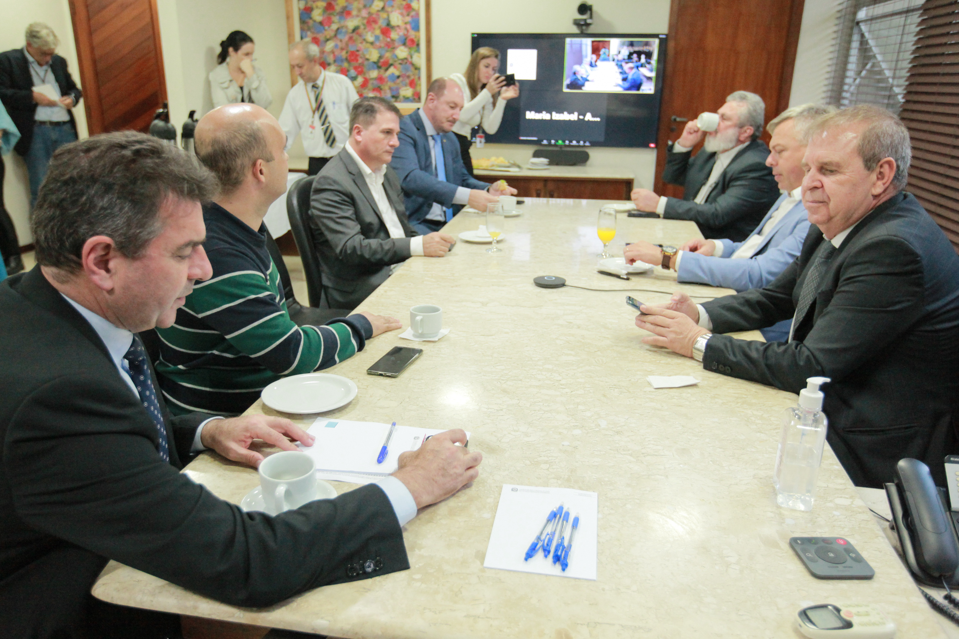 BANCADA DO OESTE: Reunião com Secretário de Infraestrutura Thiago Vieira