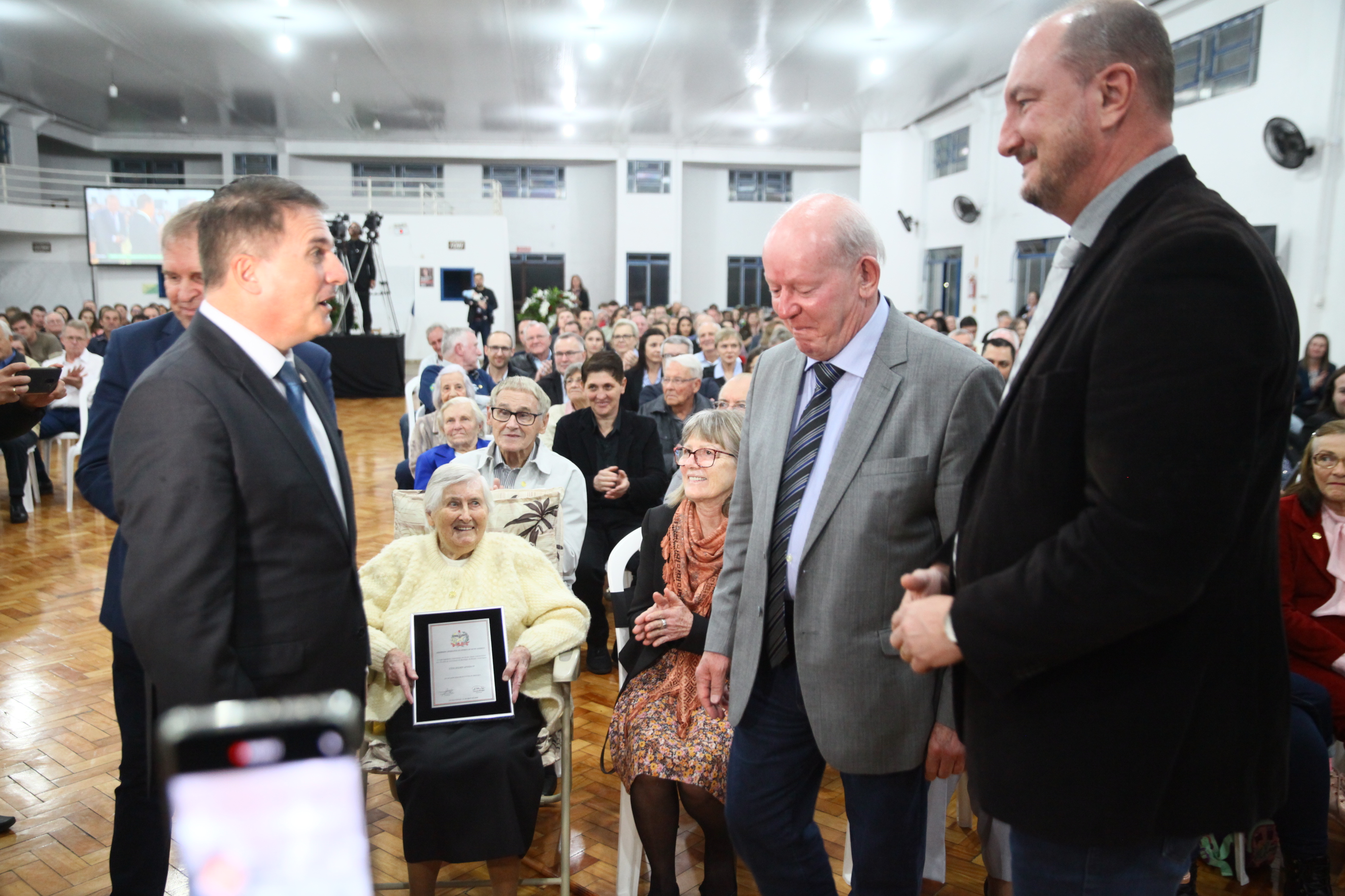 Sessão Solene 100 anos de Mondaí