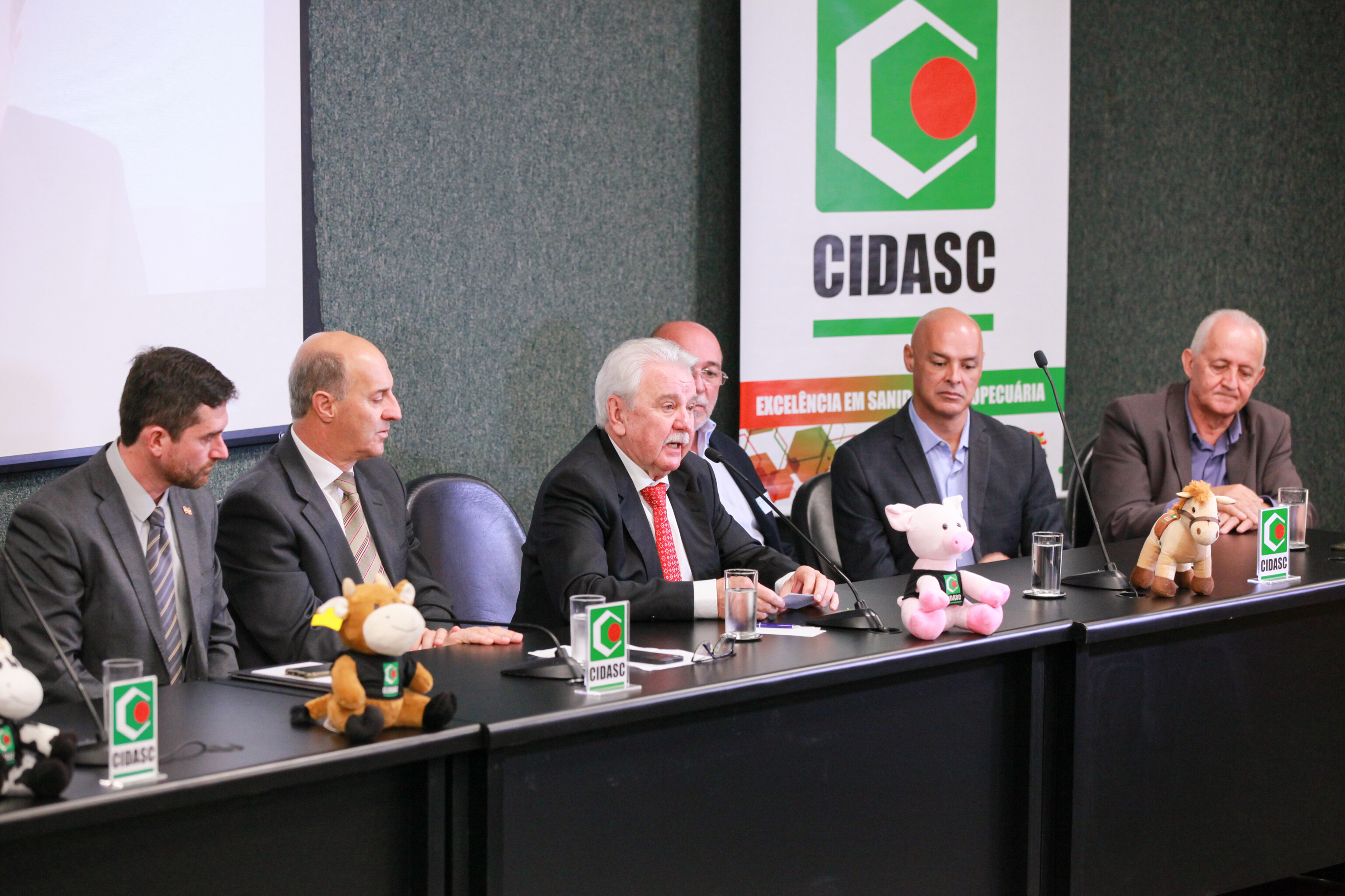 Deputado Moacir Sopelsa fala aos presentes