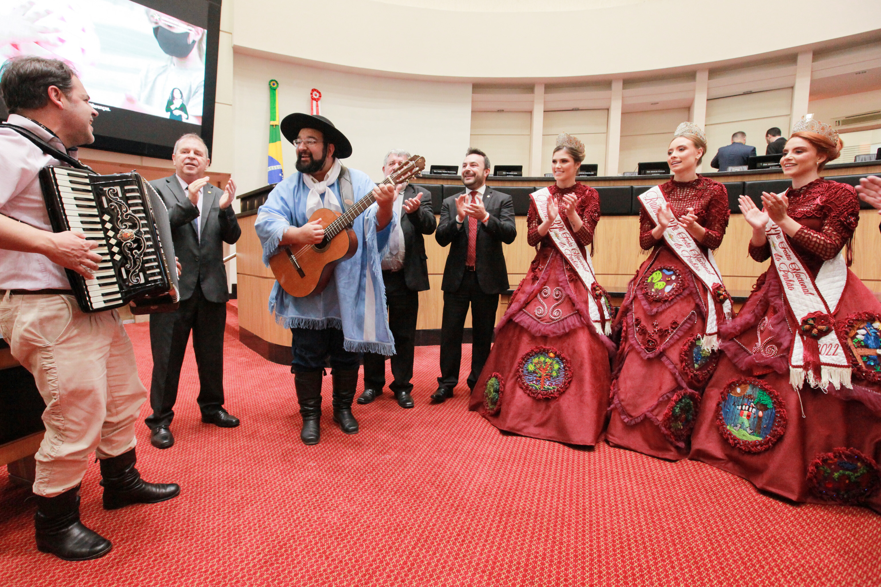 Lançada na Alesc a Festa Nacional do Pinhão