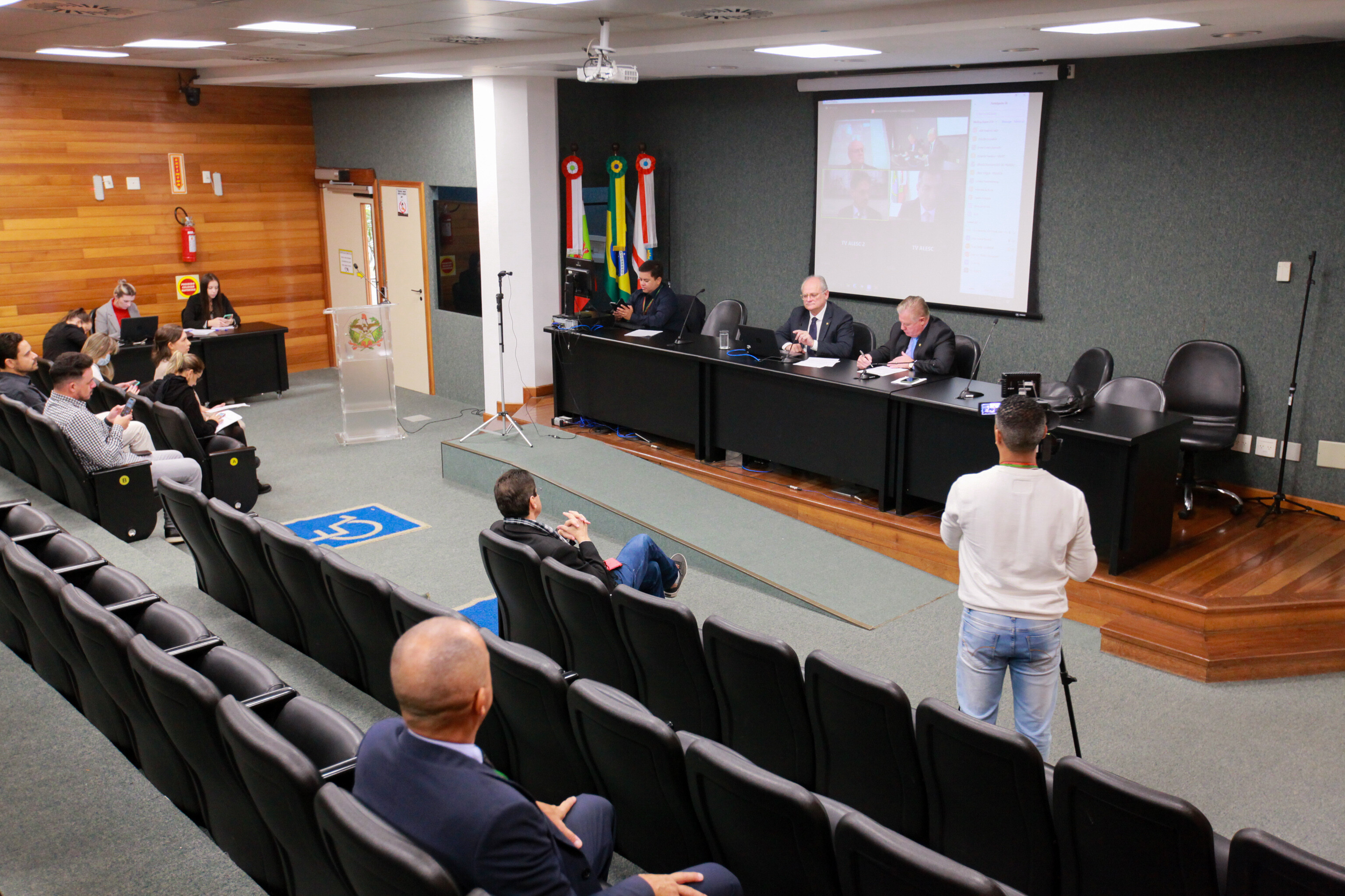 Prestação de conta da SES aconteceu no Plenarinho da Assembleia Legislativa