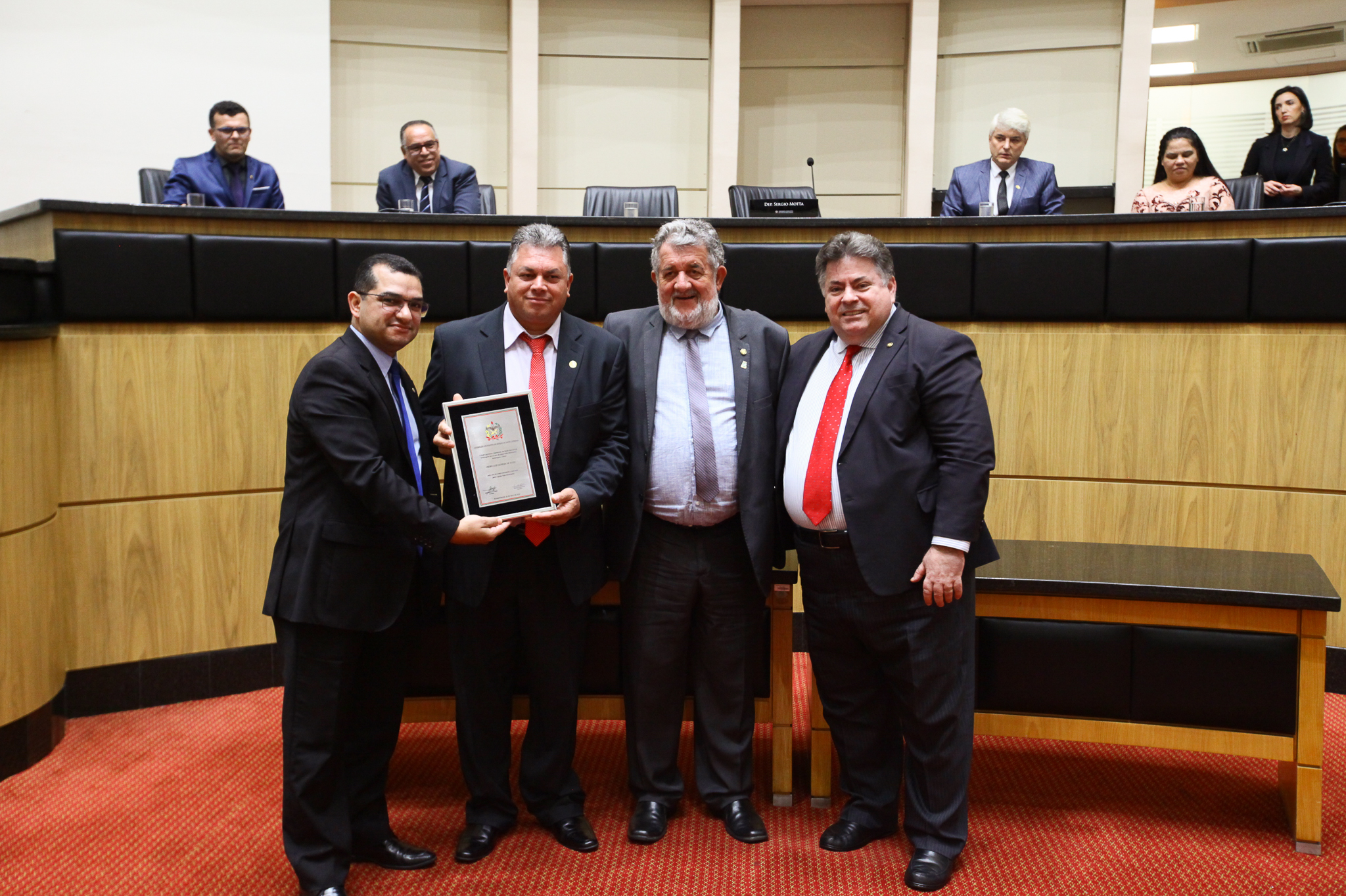 Sessão Especial em homenagem aos 27 anos da Igreja Visão Missionária
