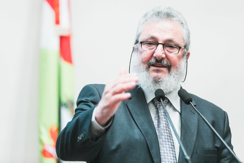 Padre Pedro adverte sobre malefícios com privatização da Eletrobras