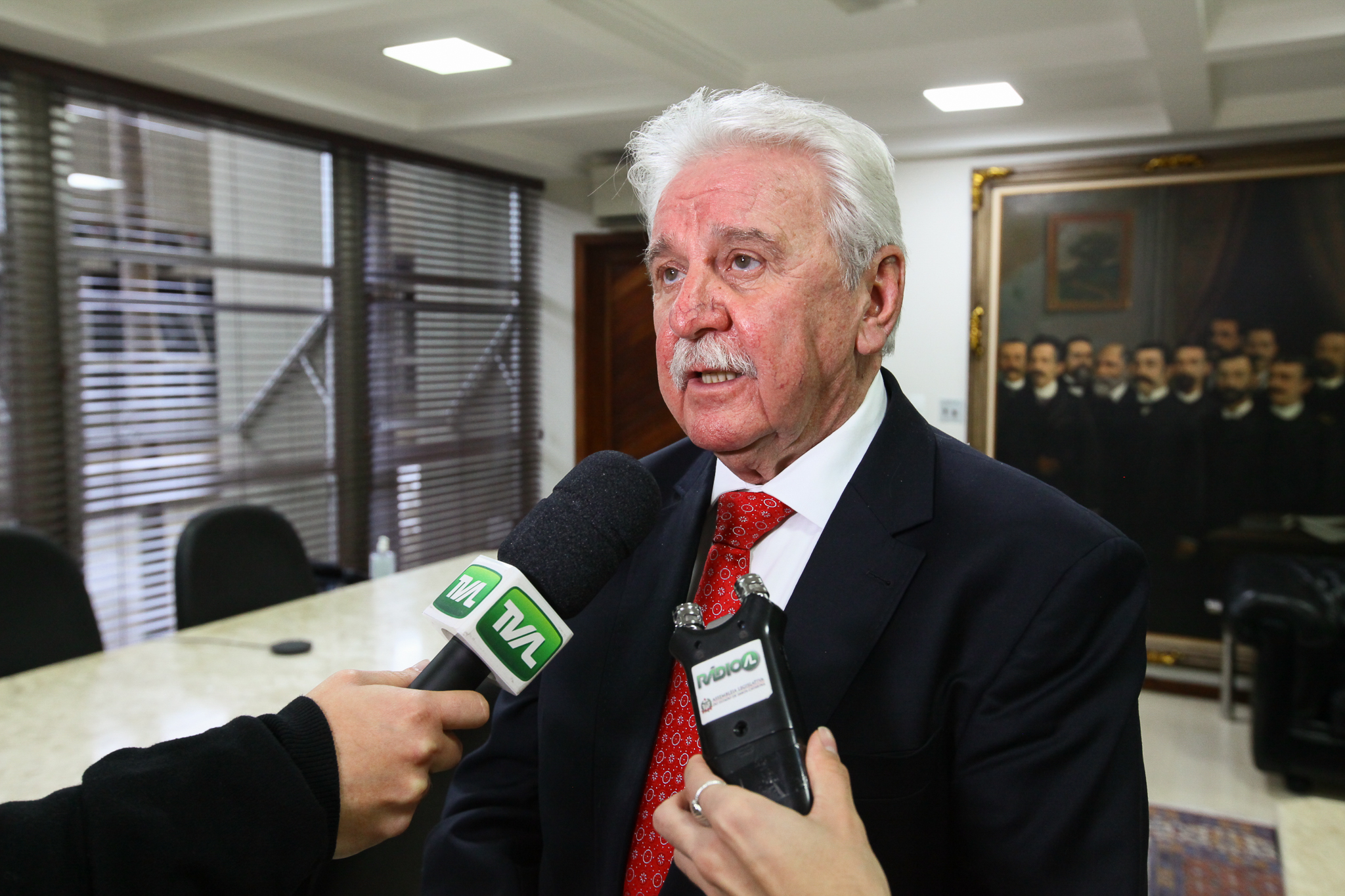 Presidência - Visita de Alunos do Colégio Catarinense - Deputado Moacir Sopelsa (MDB), presidente da Alesc